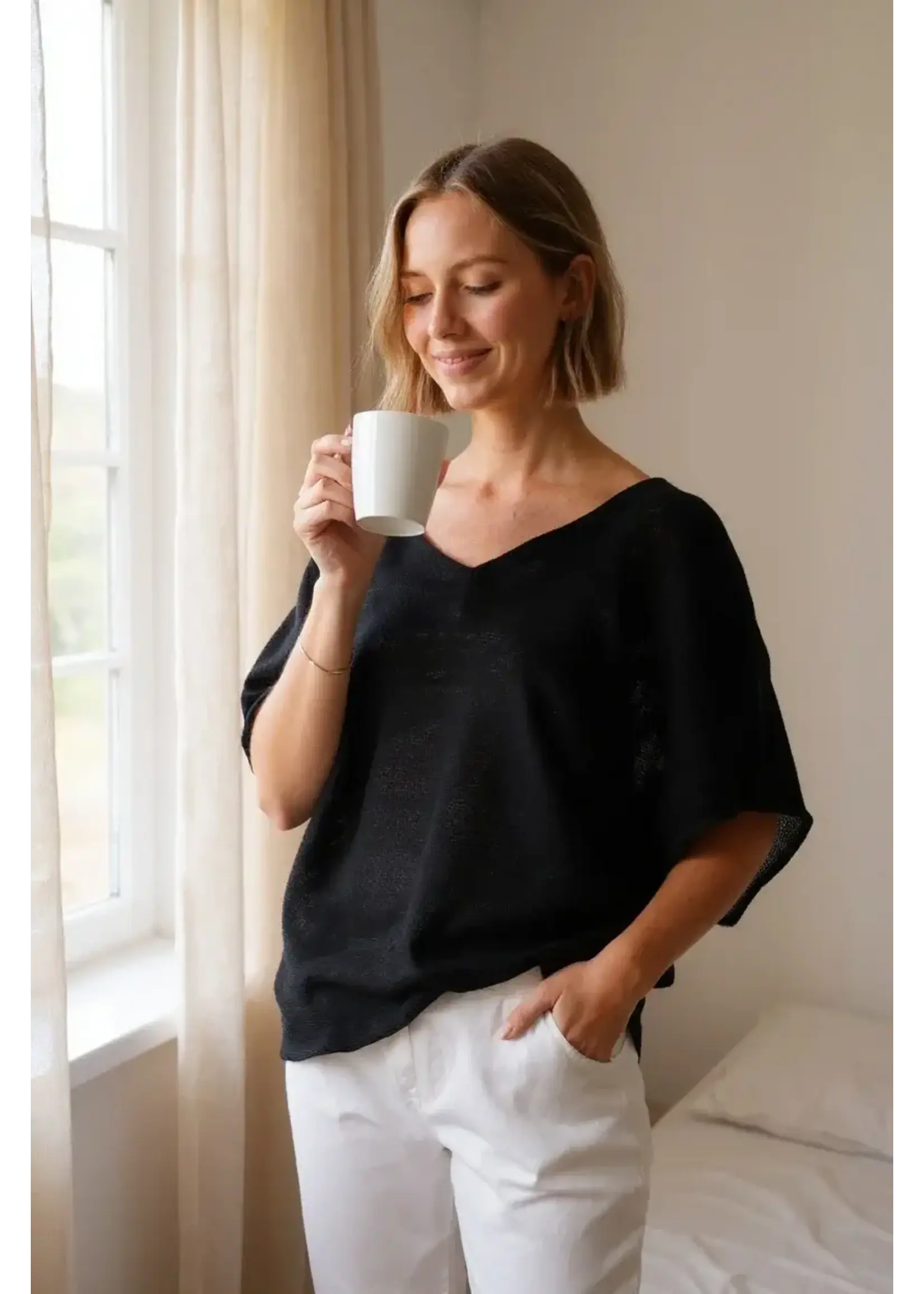 BK SHORT SLEEVE VNECK CTOP