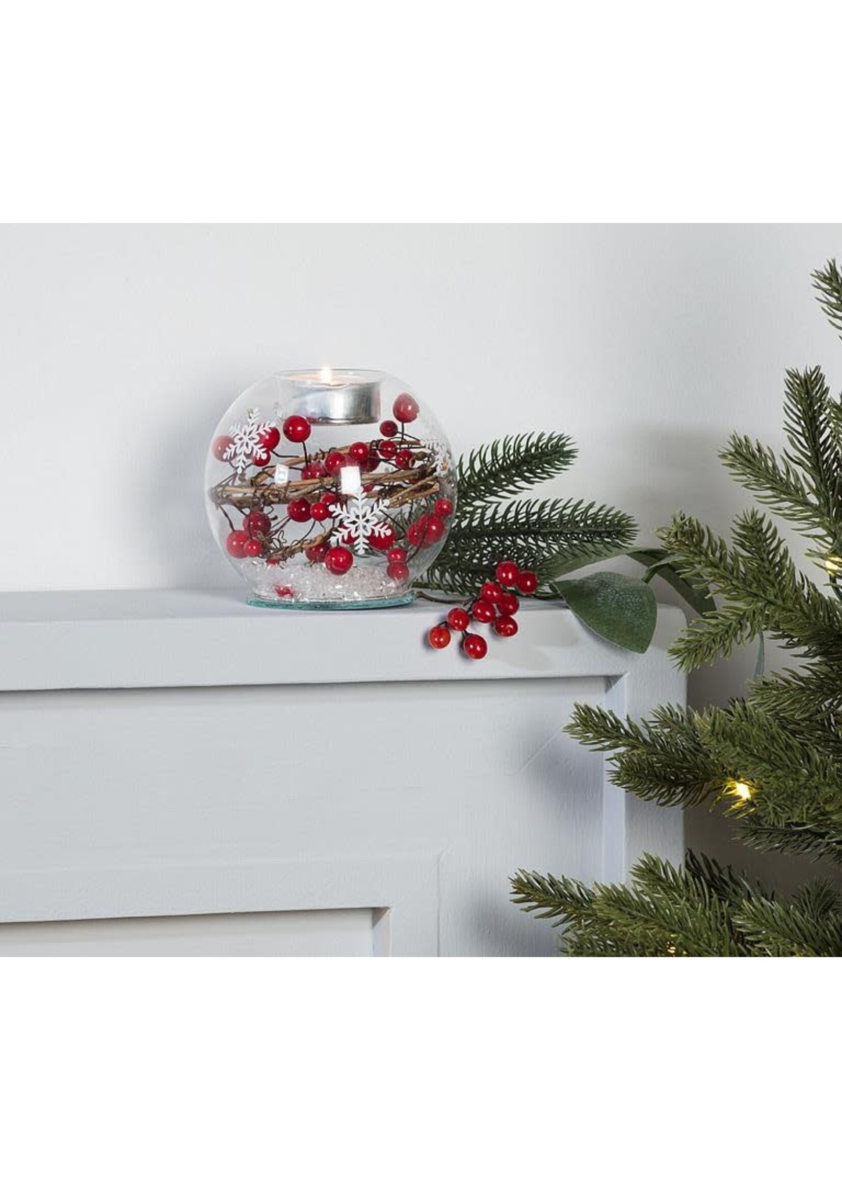 Red Berry & Snow Ball Votive