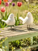 5.5"X3.25"X6.25" PORCELAIN STANDING BIRD WITH METAL FEET - 2 ASSORTED
