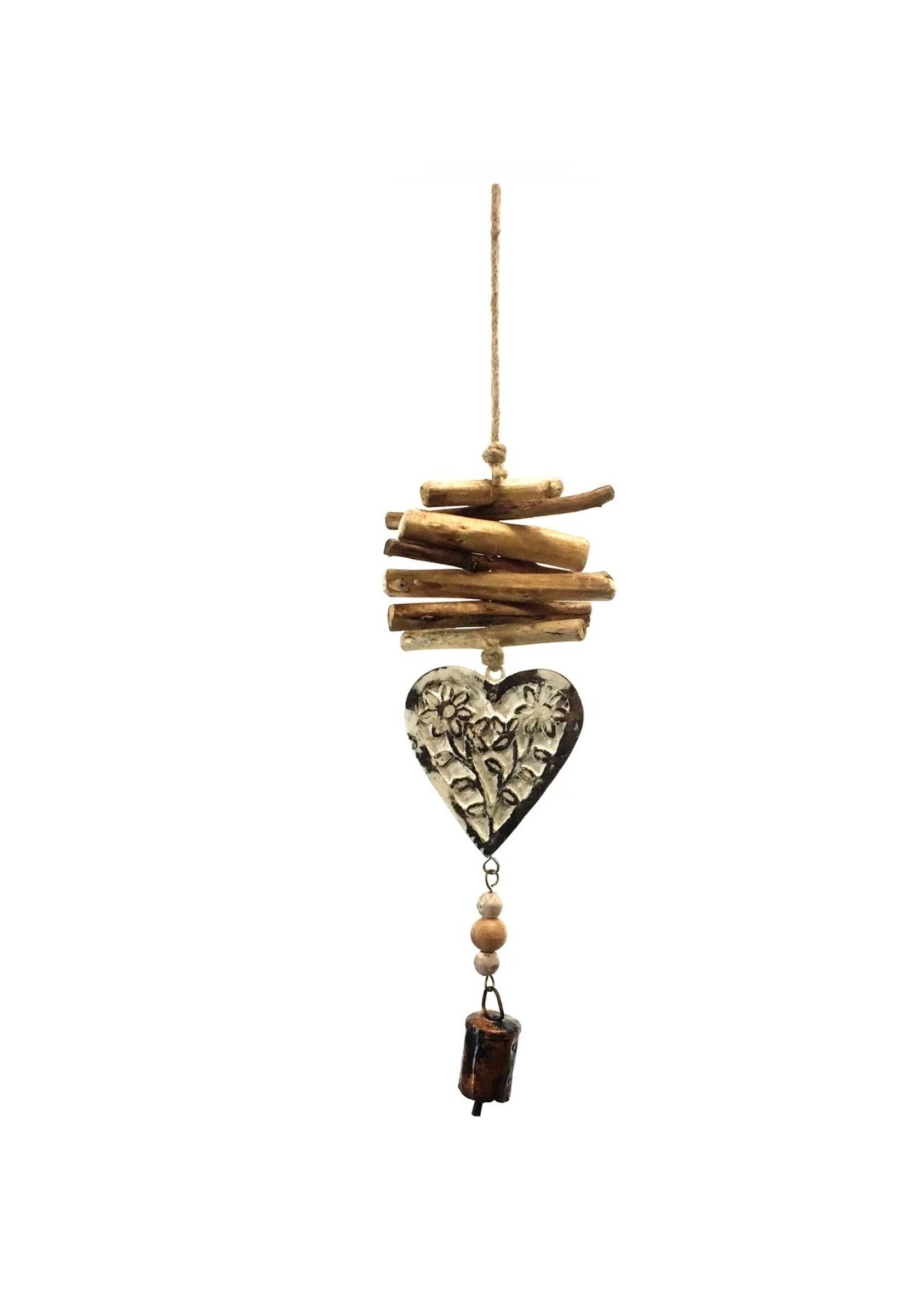 Driftwood Bell Chimes - Heart Vintage White 18"