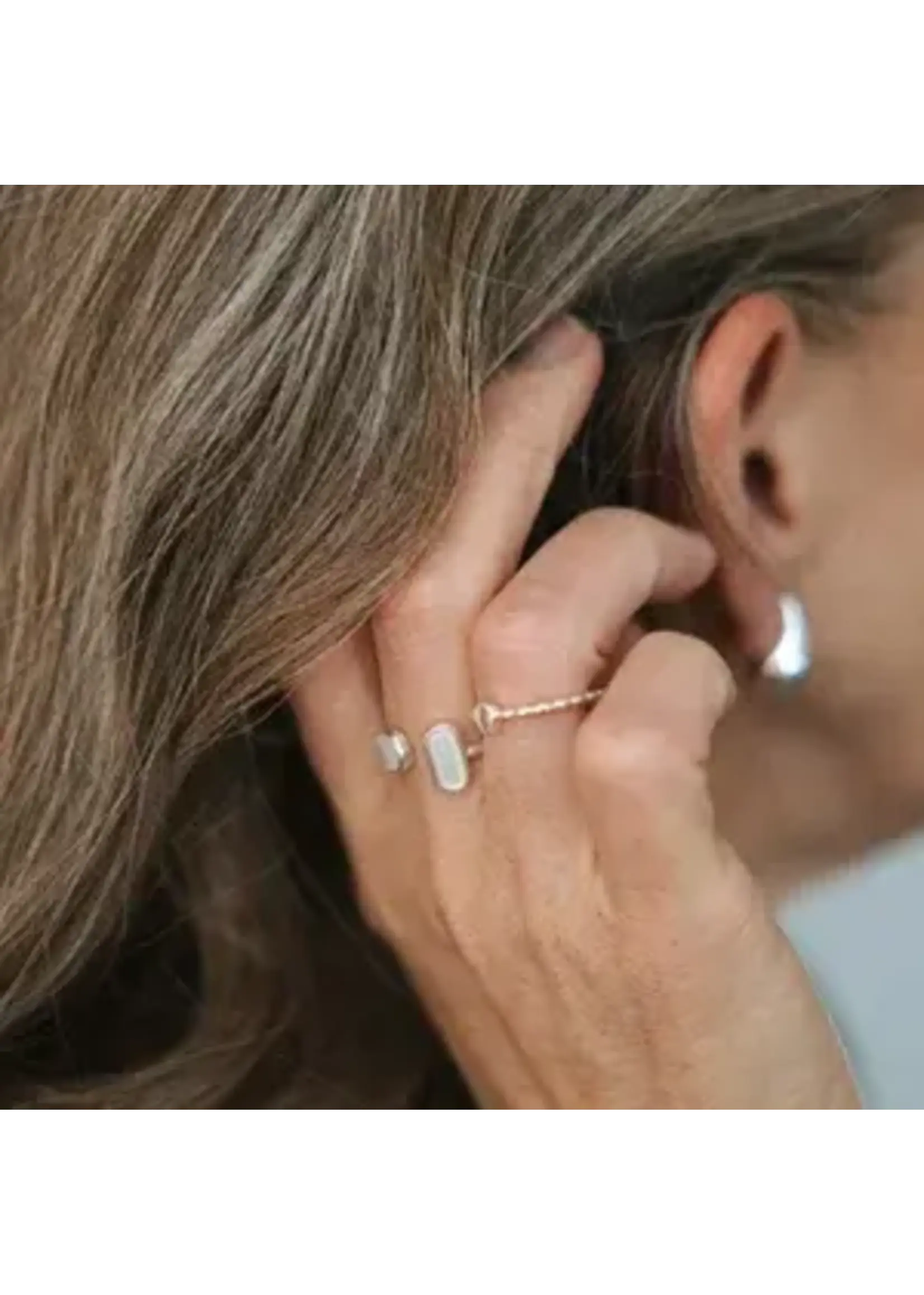 Glee Stone Sister Ring-silver-mother of pearl