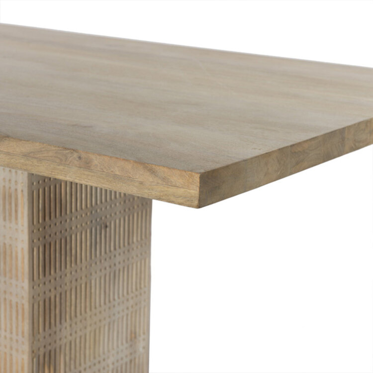 KELBY DINING TABLE