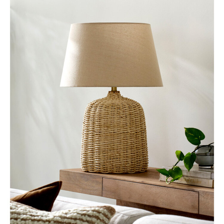 LEVANE TABLE LAMP