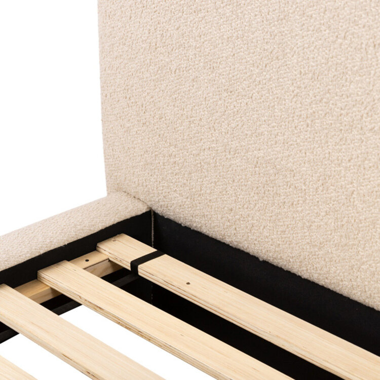 QUINCY UPHOLSTERED BED