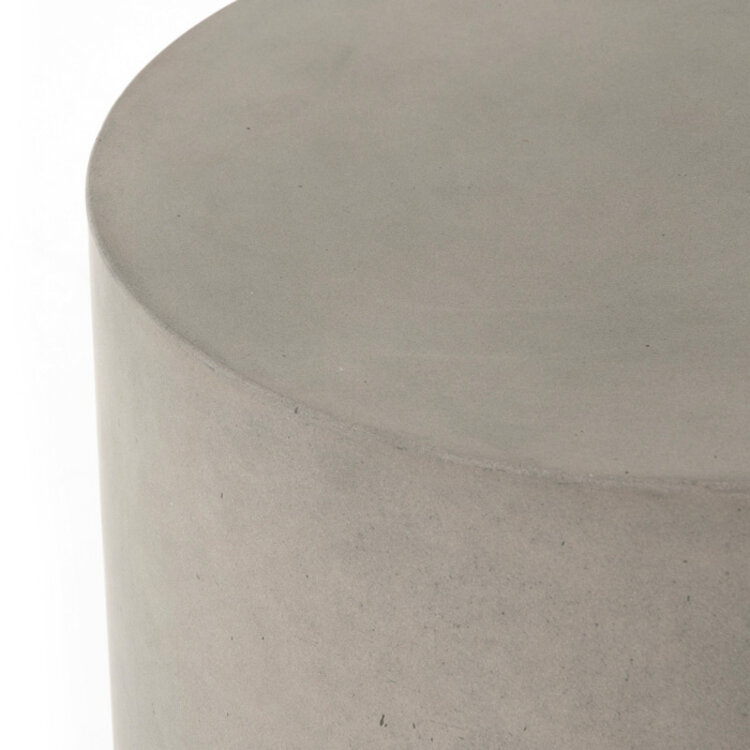 IVAN OUTDOOR ROUND END TABLE, GREY CONCRETE