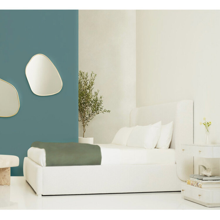 MIRANDA UPHOLSTERED BED
