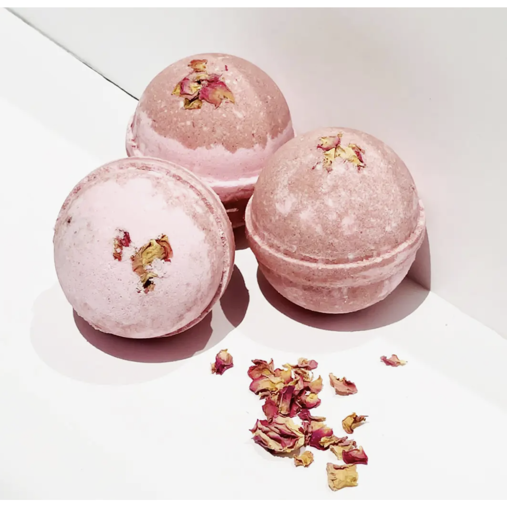 Wild Rose Botanic Bath Bomb - 8oz