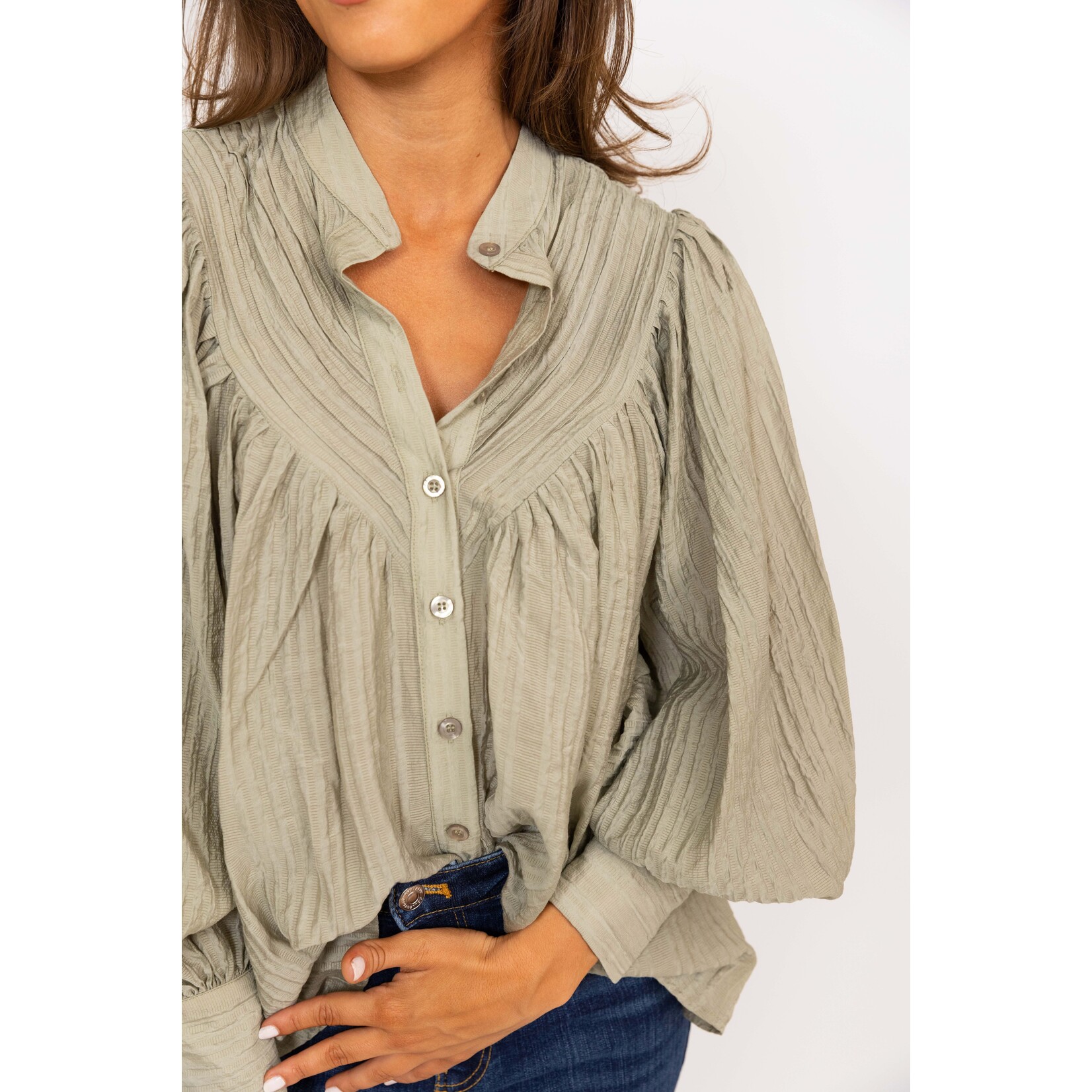 Solid Pleat Button Top