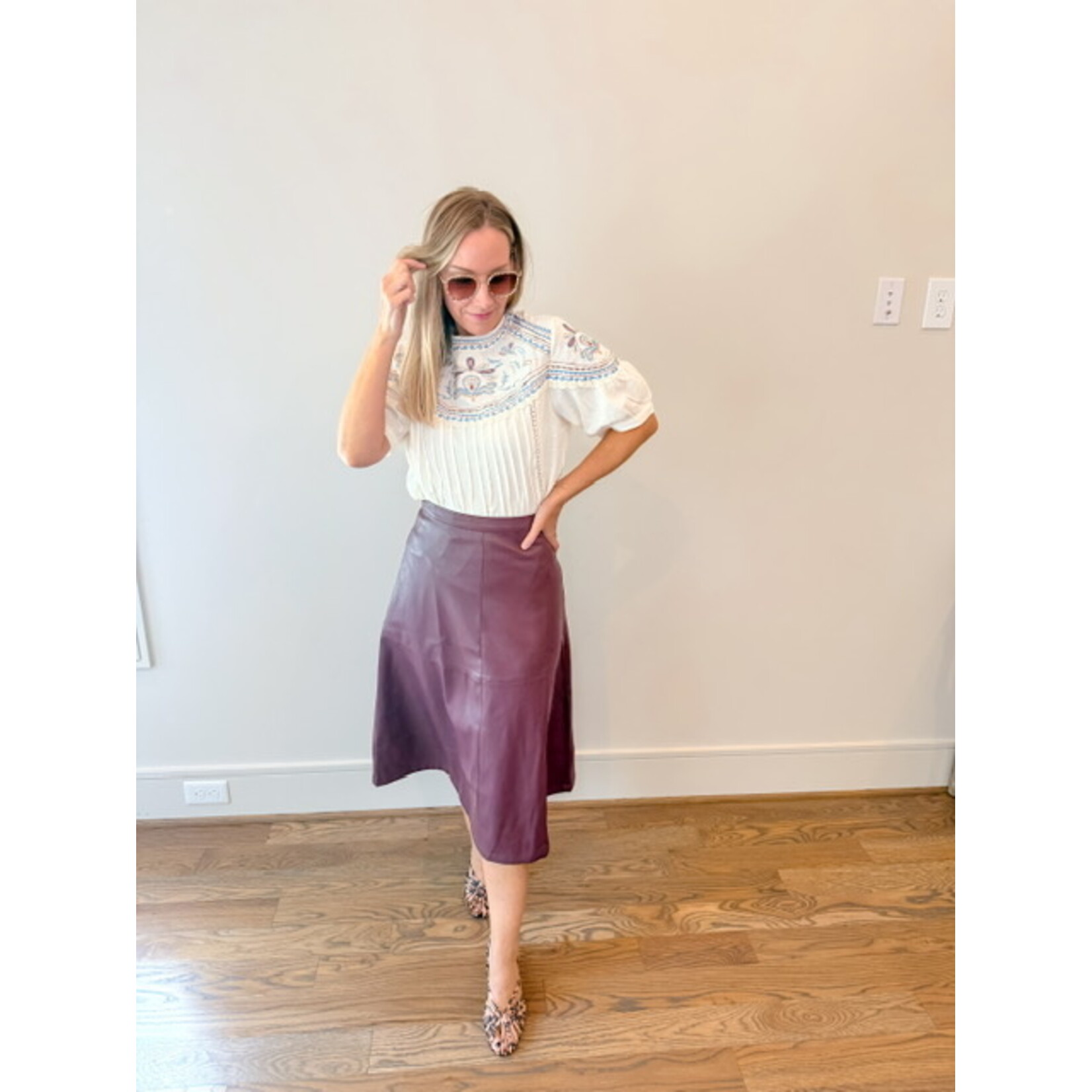 Amber Embroidered Top Ecru