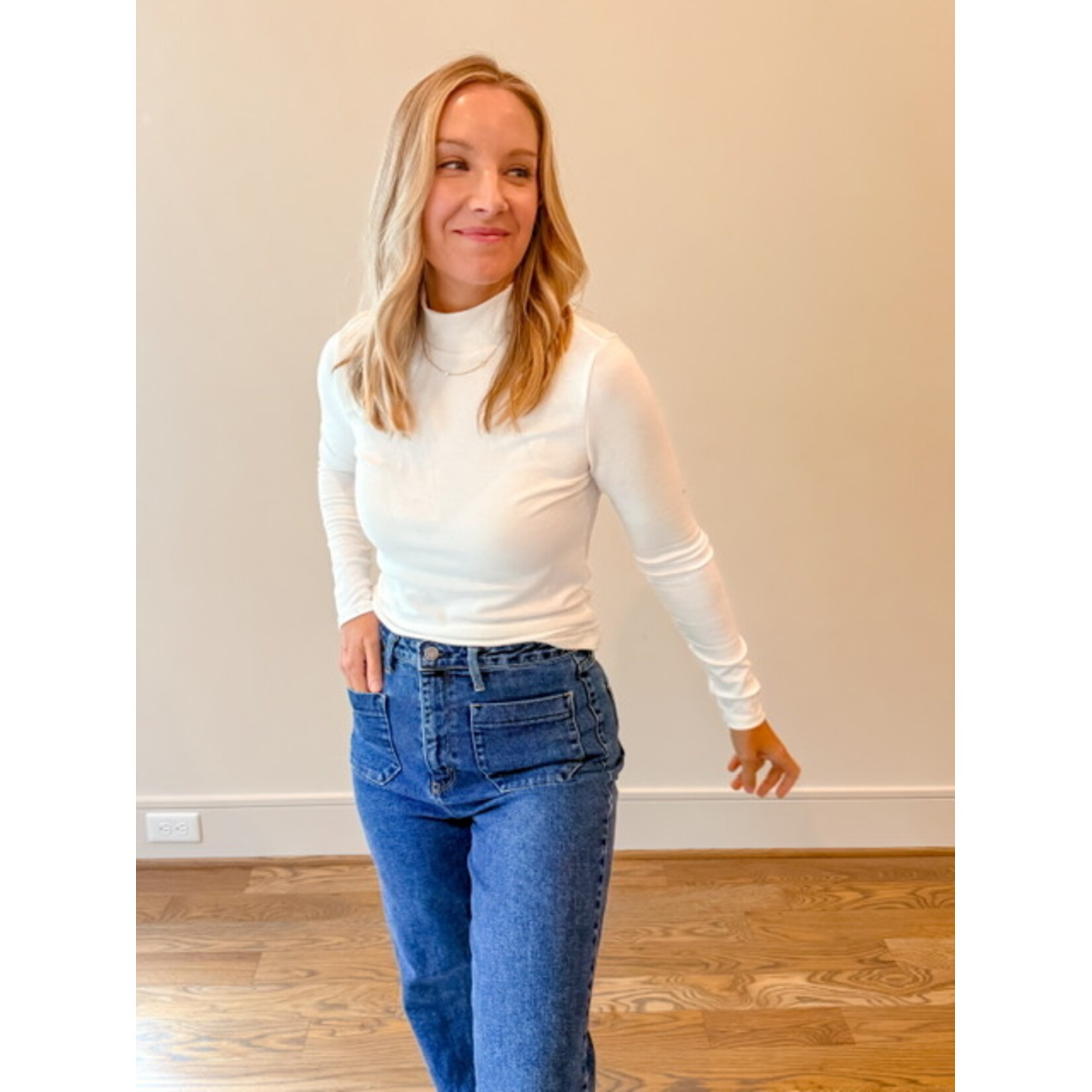 Basic B Mock neck