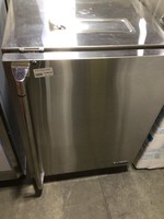 LYNX Lynx - 5.3 Cu. Ft. 2-Tap Beverage Cooler Kegerator - Silver