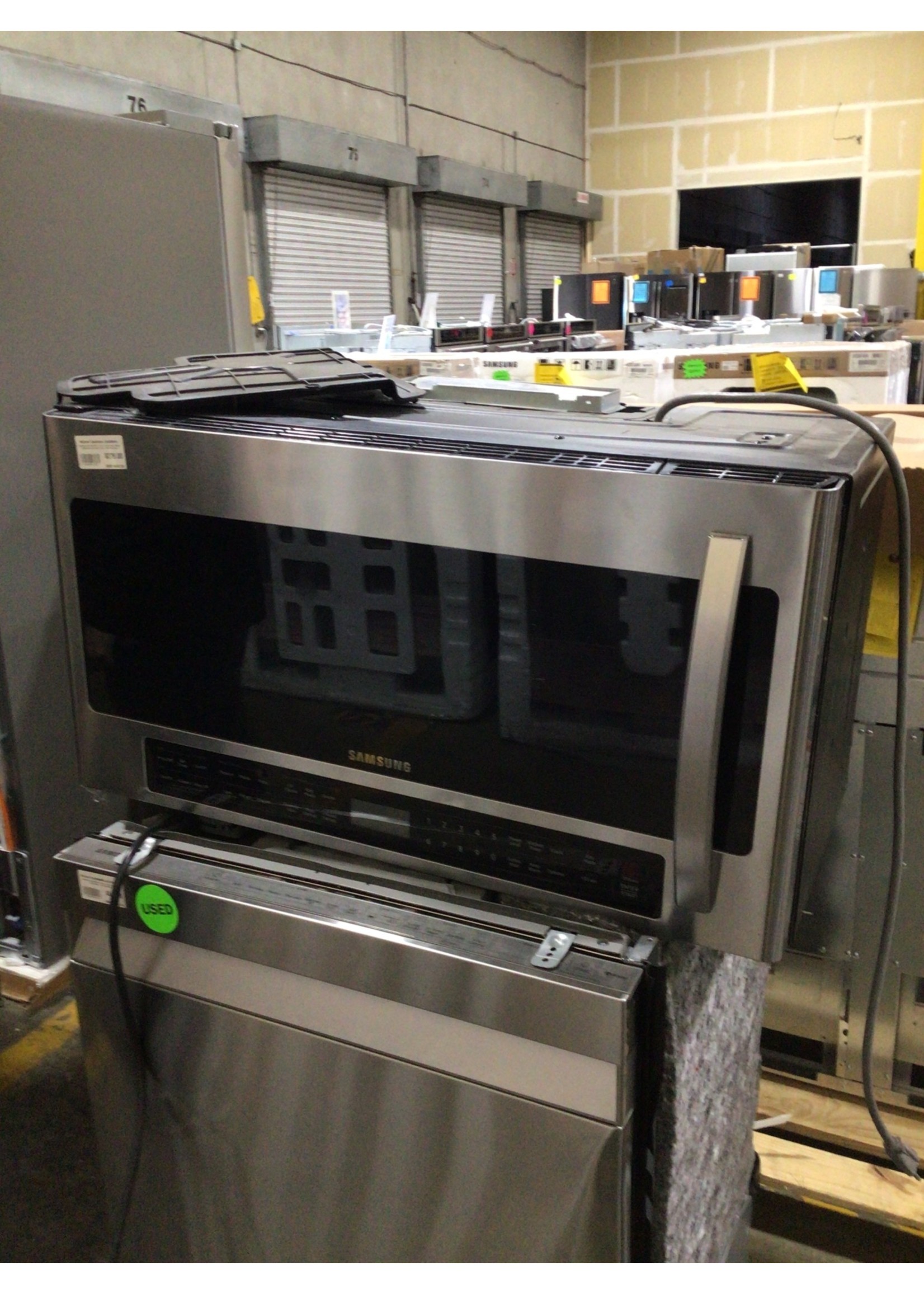 Samsung Samsung ME21R7051SS 2.1 Cu. Ft. OvertheRange Microwave with