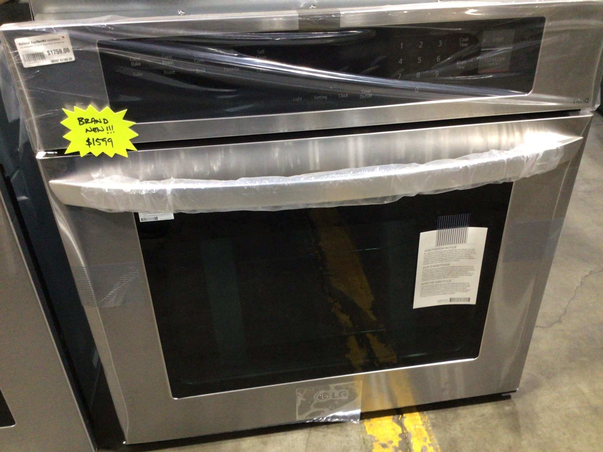 LG LG LWS3063ST 4.7 cu. ft. Single BuiltIn Wall Oven National