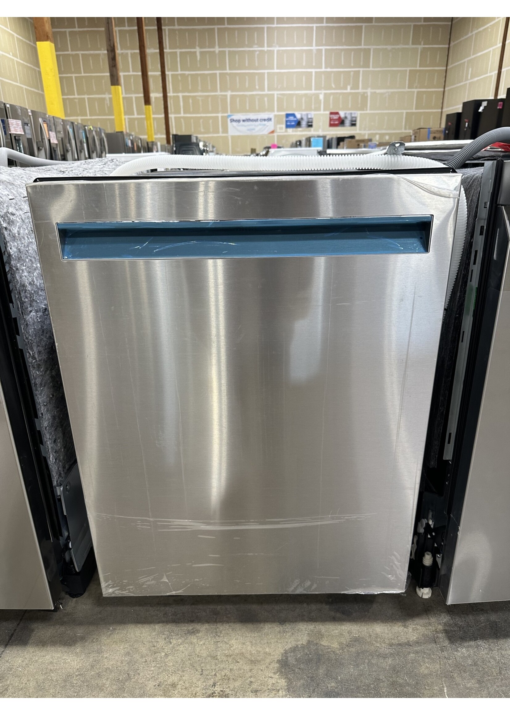 JENNAIR JENNAIR JDPSG244LS 24 Inch BuiltIn Fully Integrated