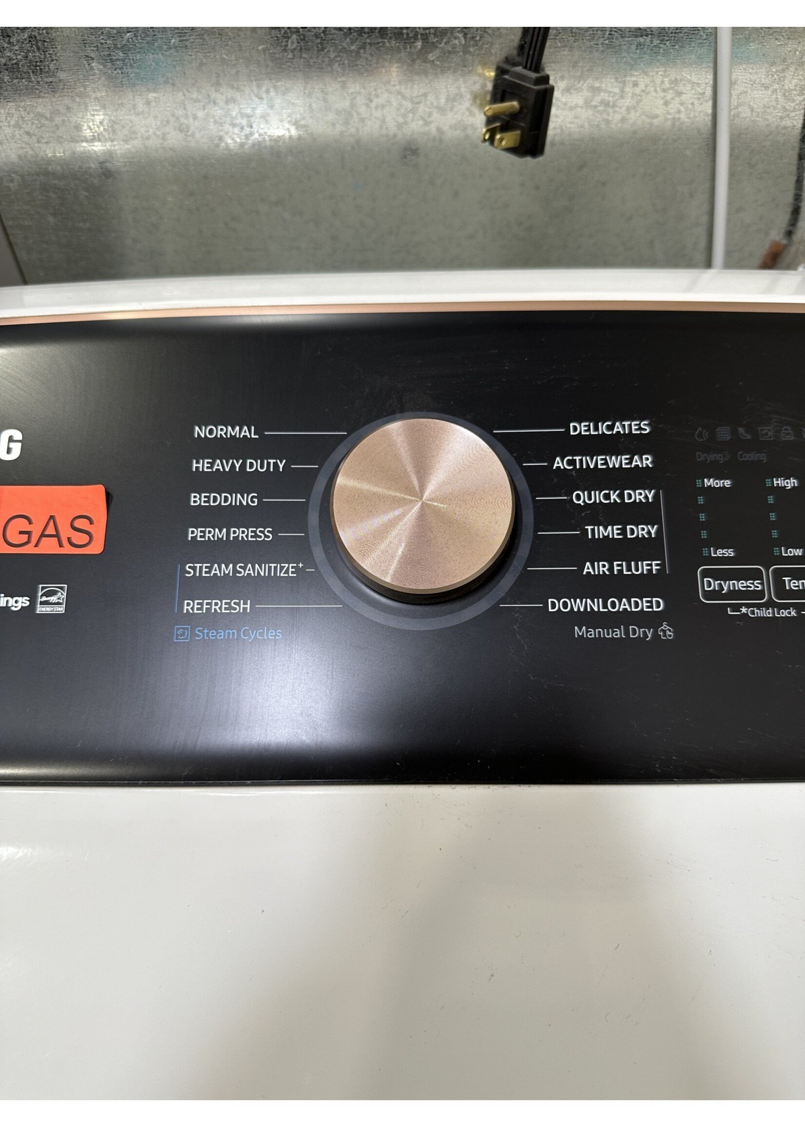 Samsung SAMSUNG DVG55A7300E 7.4 cu. ft. Smart Gas Dryer with Steam Sanitize+ in Ivory