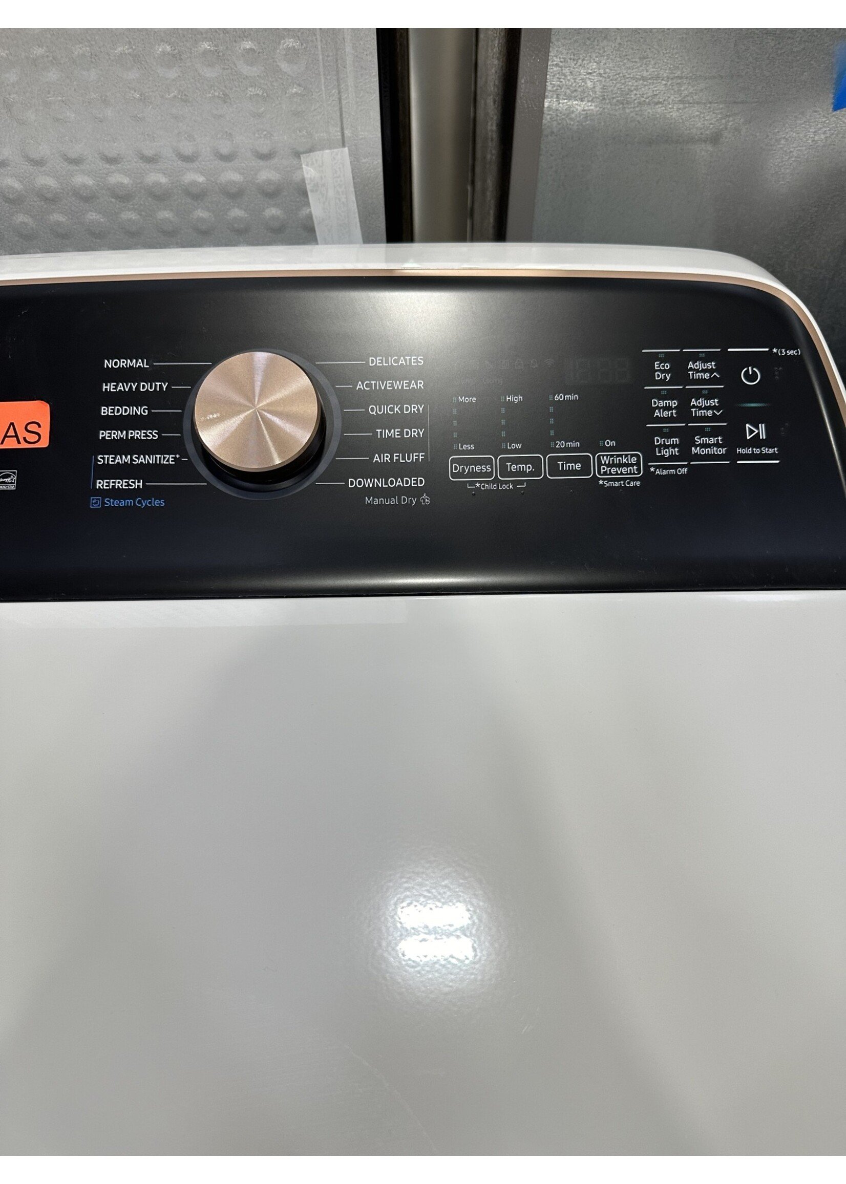 Samsung SAMSUNG DVG55A7300E 7.4 cu. ft. Smart Gas Dryer with Steam Sanitize+ in Ivory