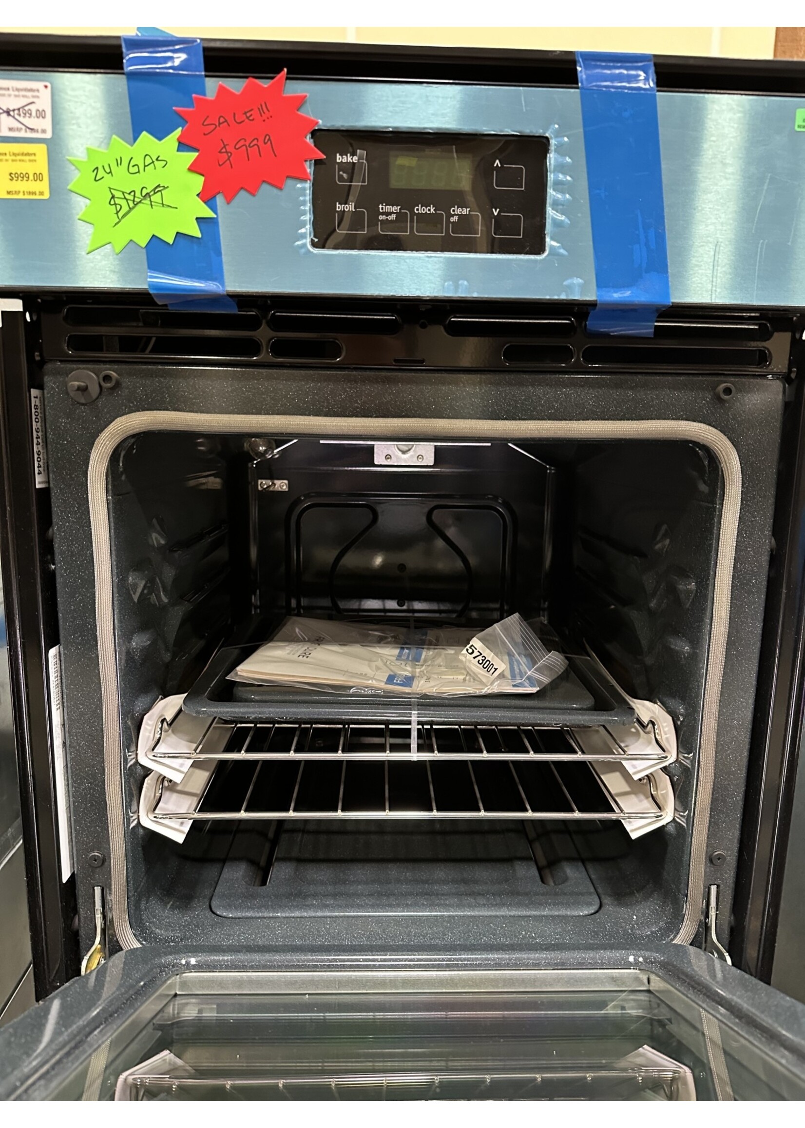 FRIGIDAIRE FRIGIDAIRE FFGW2415QSC 24" GAS WALL OVEN