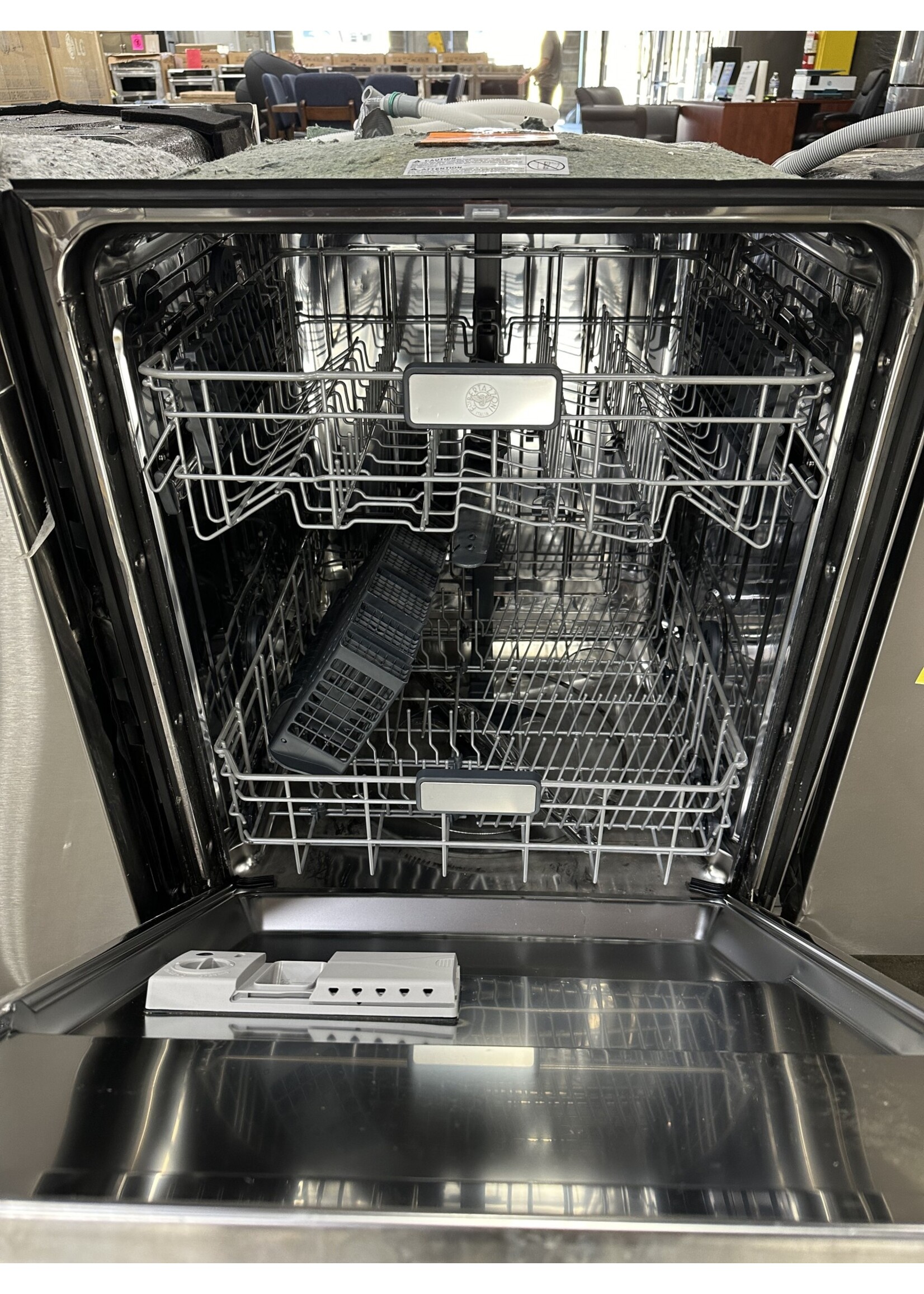 BERTAZZONI BERTAZZONI DW24XV 24 Inch Fully Integrated Dishwasher with 14 Place Setting Capacity, 6 Wash Cycles, 4 Wash Options