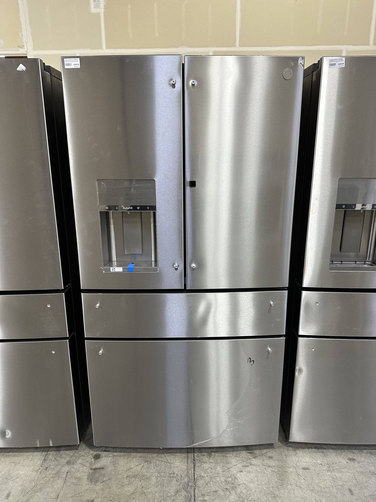 GE GE PVD28BYNFS Profile™ 27.9 Cu. Ft. Smart Fingerprint Resistant 4