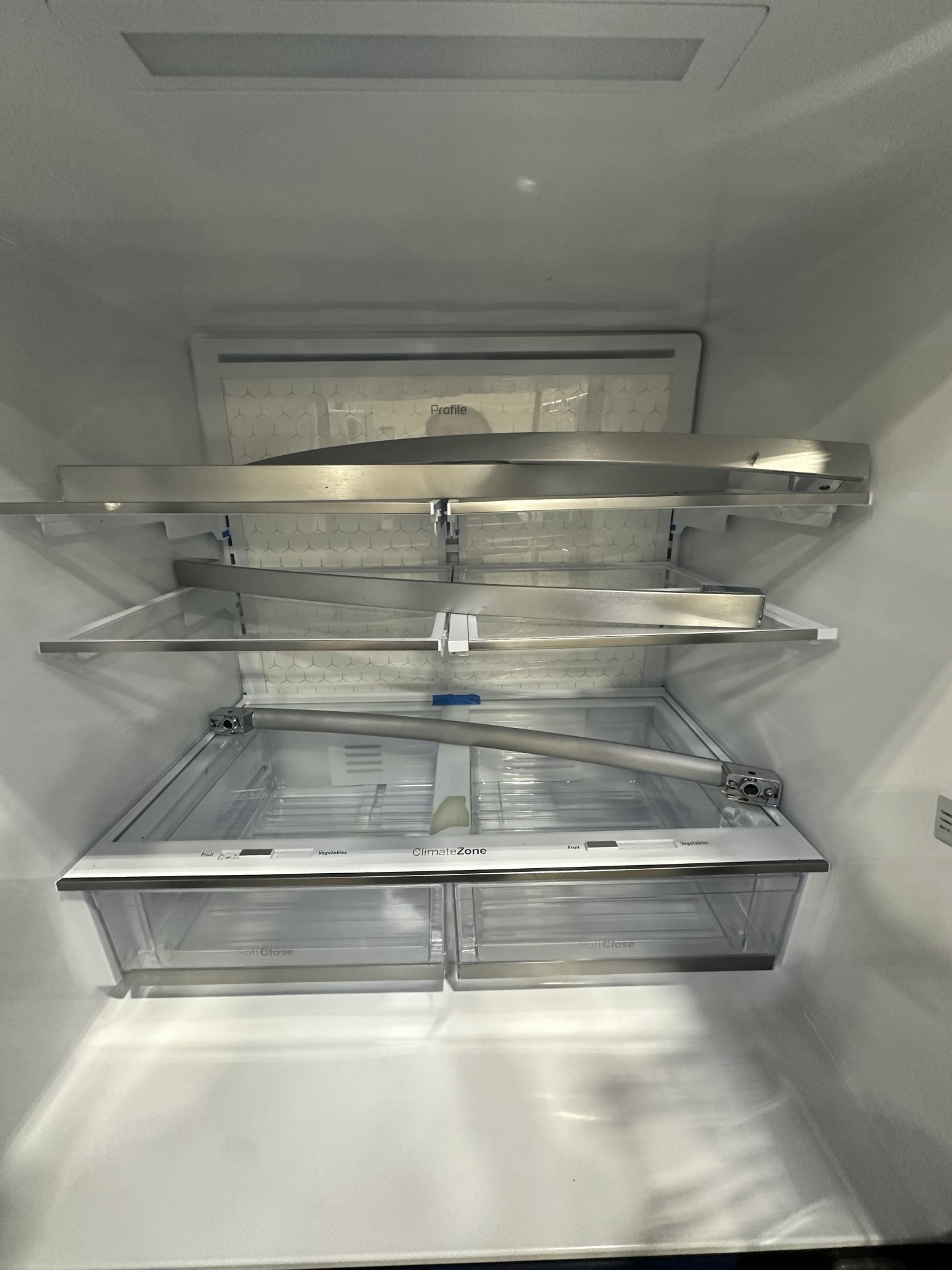 GE GE PVD28BYNFS Profile™ 27.9 Cu. Ft. Smart Fingerprint Resistant 4