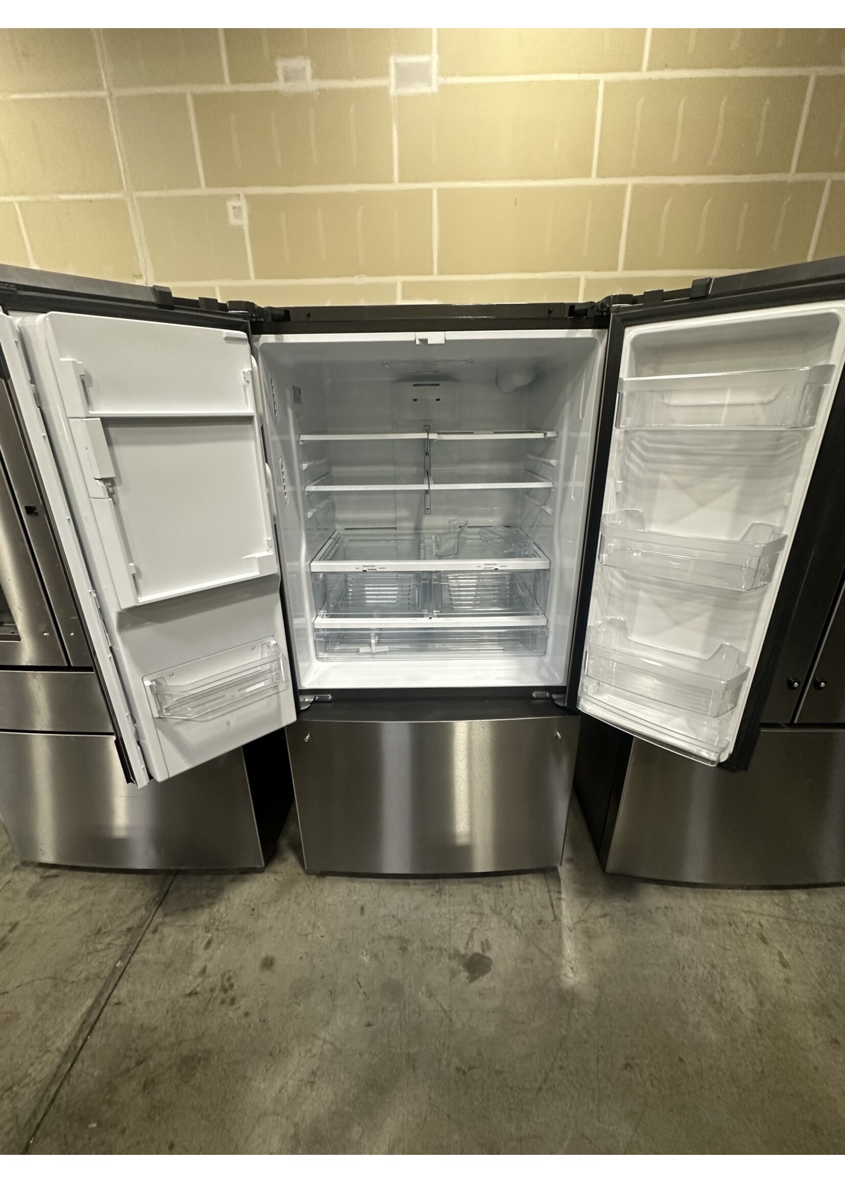 GE GE GFE26JYMFS 25.7 Cu. Ft. Fingerprint Resistant French-Door Refrigerator