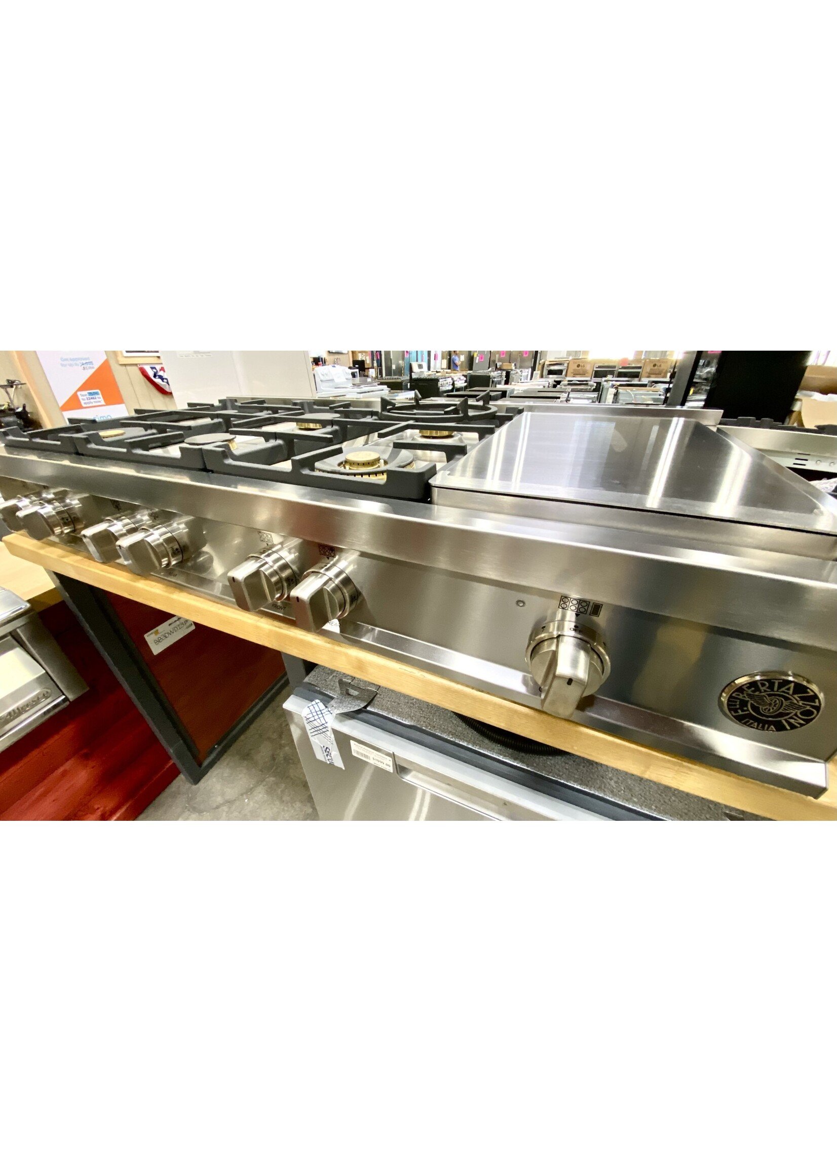 BERTAZZONI BERTAZZONI MAST486GRTBXT 48 Gas Rangetop 6 brass burners + electric griddle