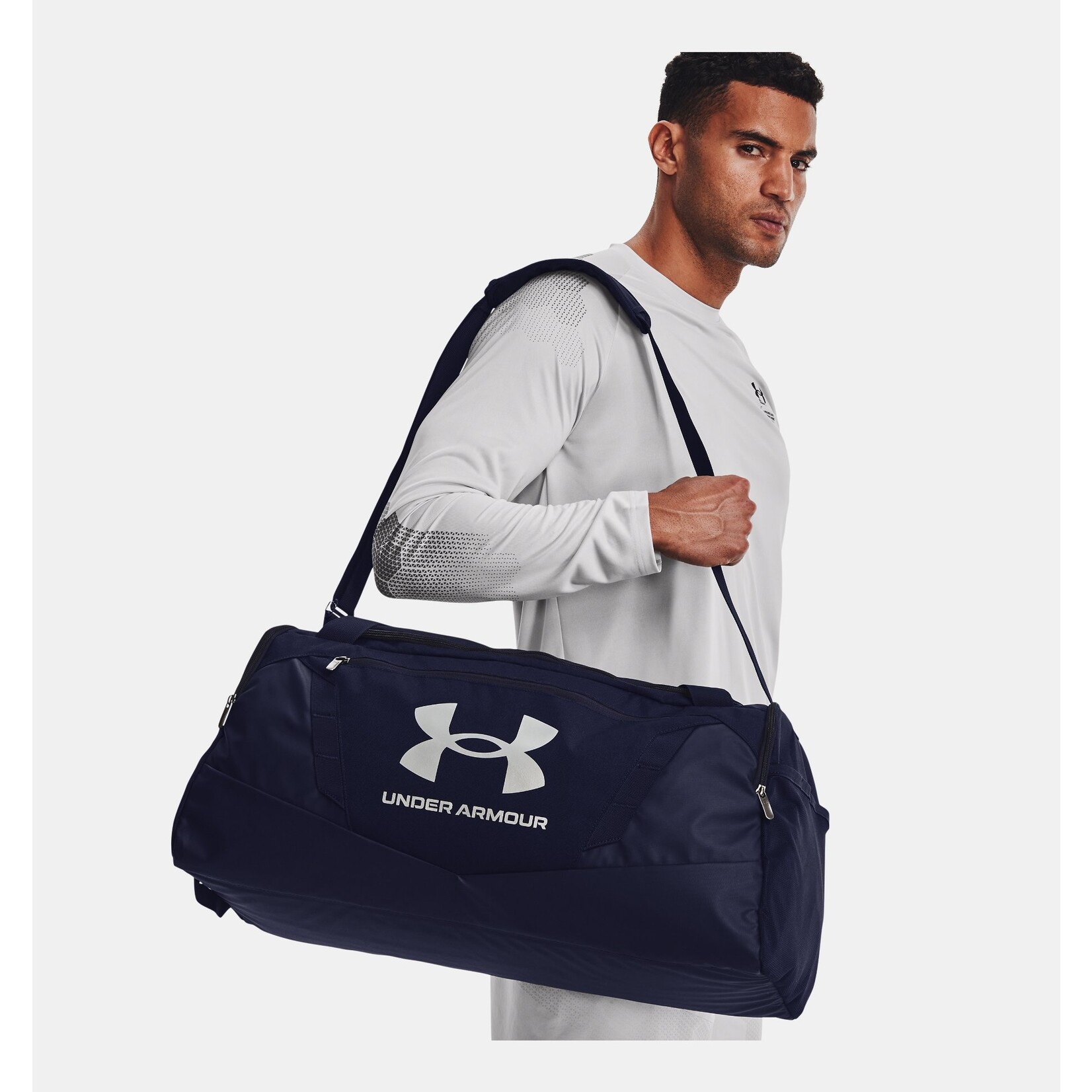 UNDER ARMOUR UA UNDENIABLE 5.0 - MEDIUM