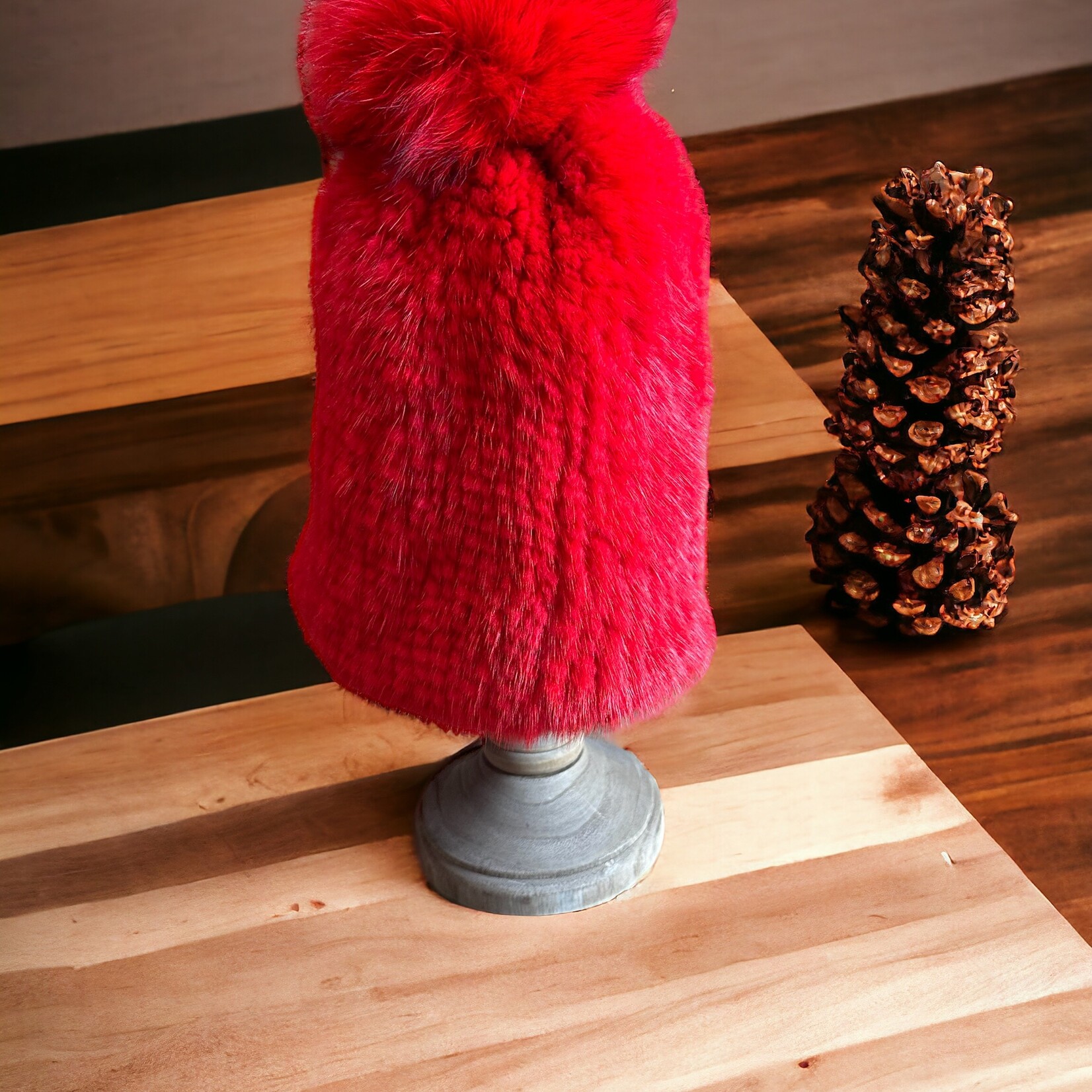 Après Babe Knitted Mink Beanie w/Fox Pom-Pom