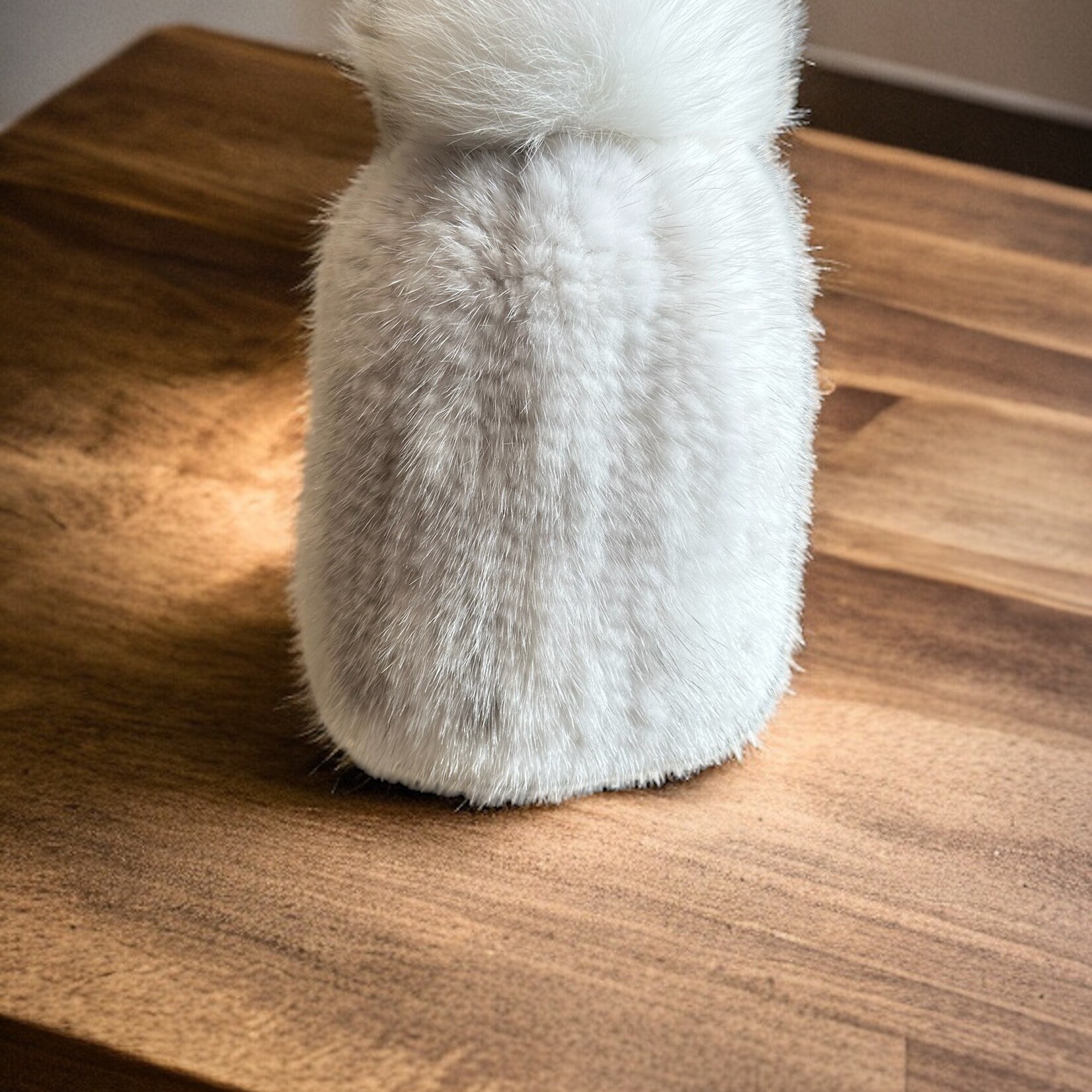 Après Babe Knitted Mink Beanie w/Fox Pom-Pom