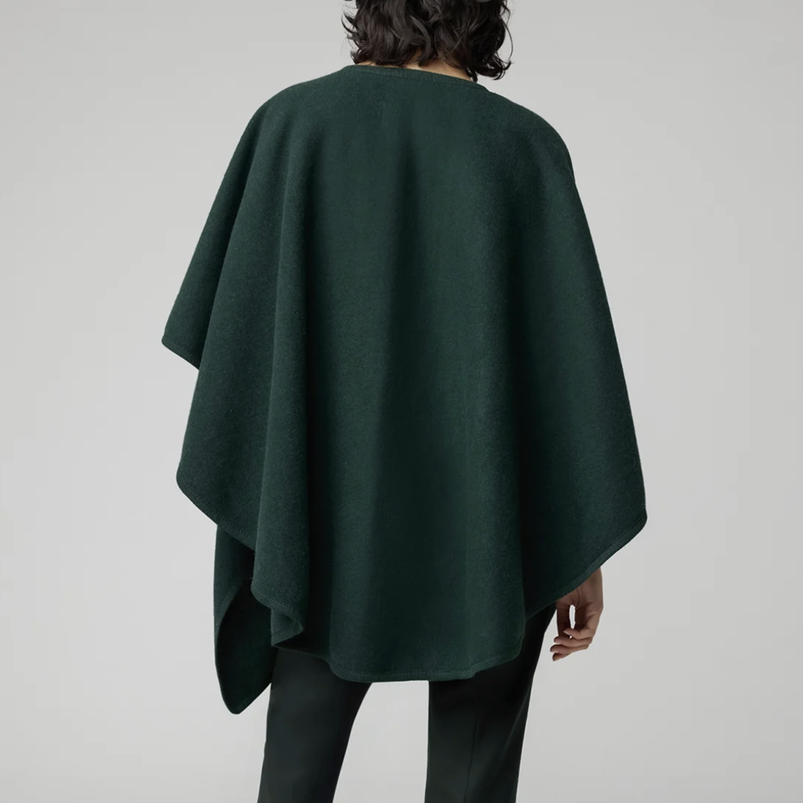 SOIA & KYO Knitted Wrap With Loop