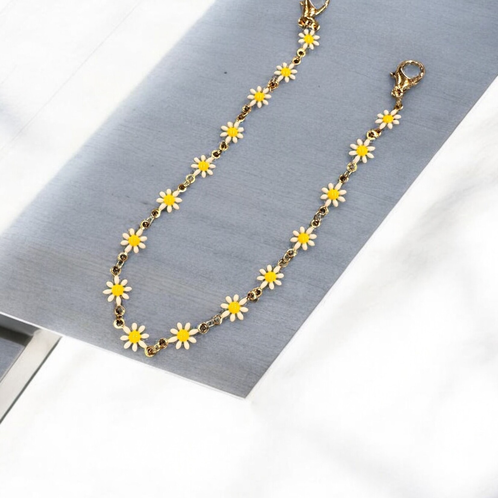 Après Babe Daisy Trucker Hat Chains