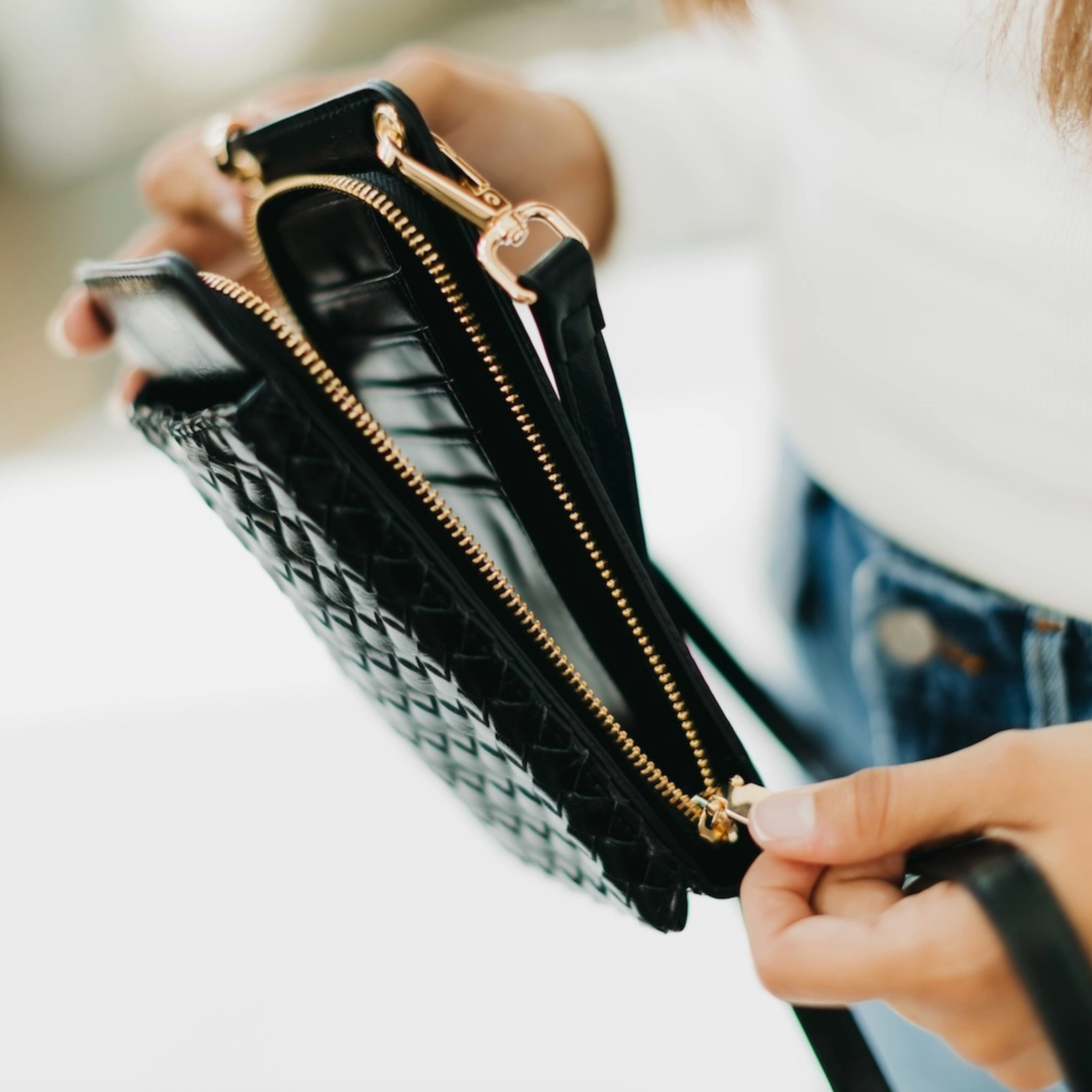 Pretty Simple Woven Crossbody Phone & Wallet Bag