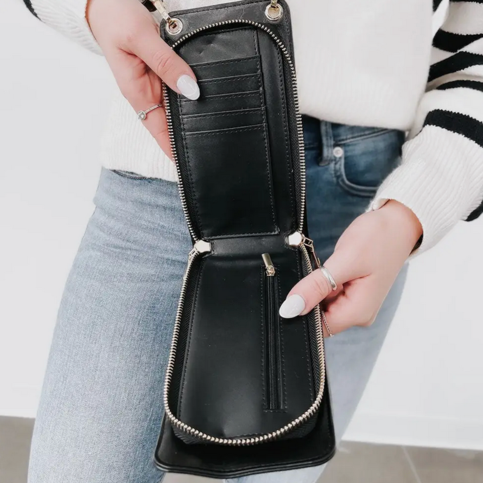 Pretty Simple Smooth Front Crossbody Phone & Wallet Bag
