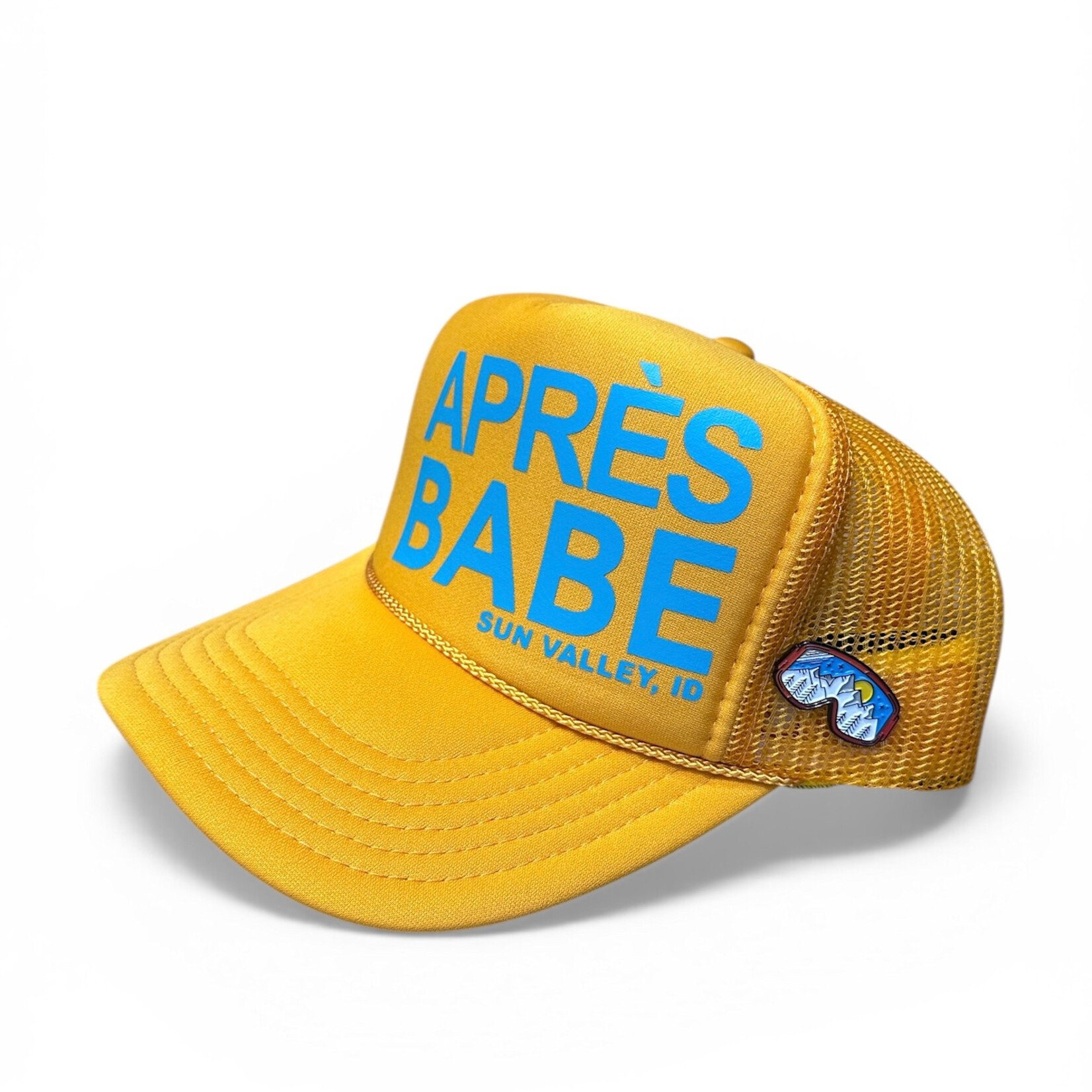 Après Babe Special Edition Après Babe Trucker Hat with Ski Goggle Pin