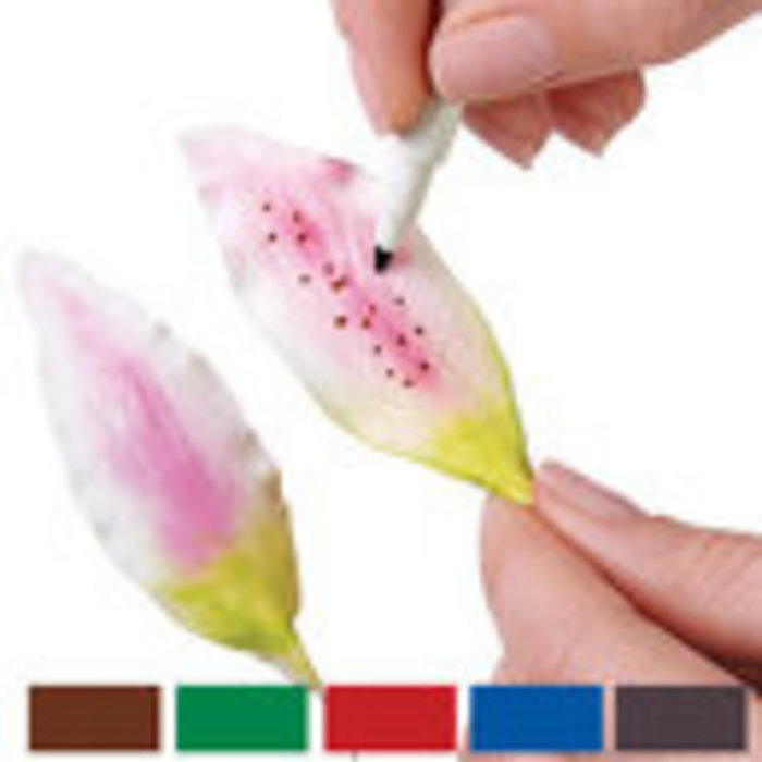 Extra Fine Tip Food Writer by Wilton Edible Food Markers