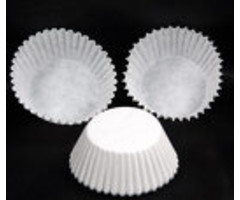 White candy cups #4 100 count