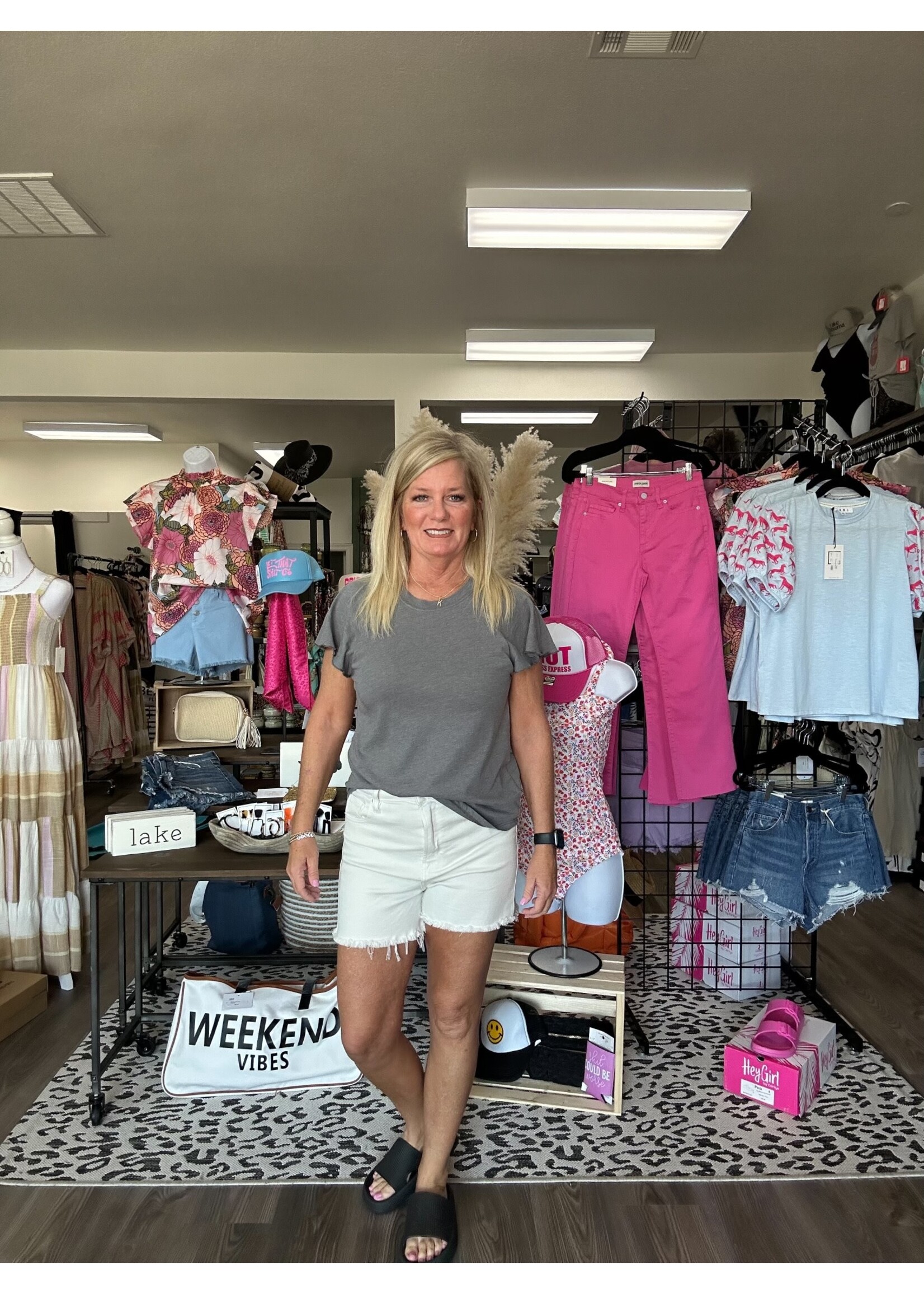 Abby Flutter Tee - The Oasis on Lake Texoma