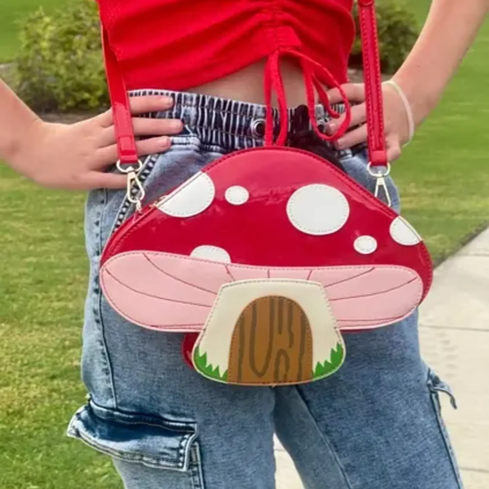 Bewaltz Mushroom House Handbag