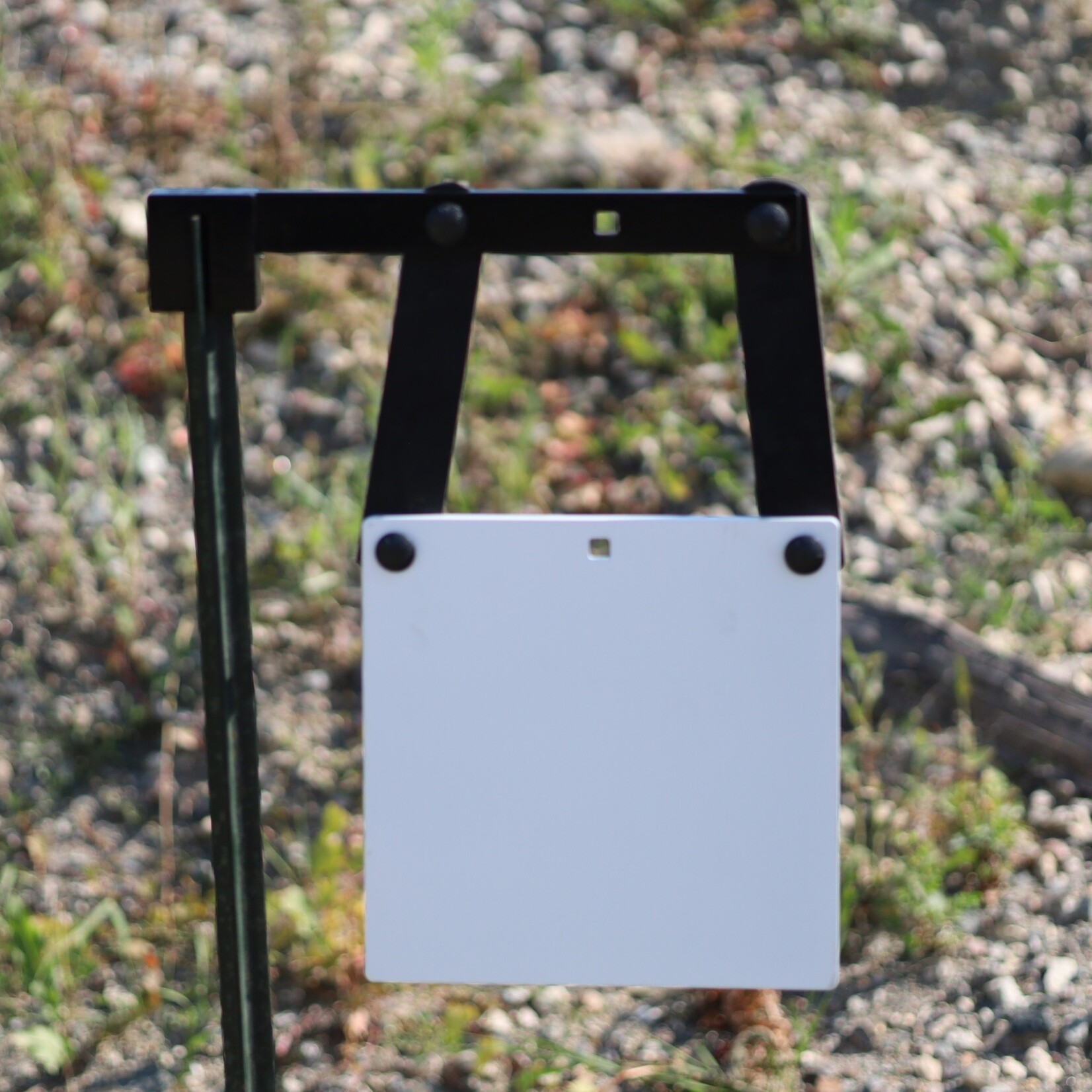 ENGAGE PRECISION ENGAGE PRECISION AR500 STEEL T POST SIDE HANGER, 3/8”, 15”, BLACK