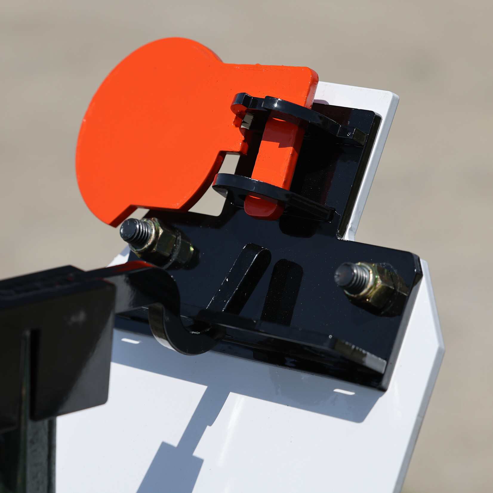 ENGAGE PRECISION ENGAGE PRECISION AR500 STEEL RIMFIRE REACTIVE HOSTAGE RIFLE TARGET KIT, 1/4”, W/ 4” PADDLE, FOR 1/2 IPSC, WHITE/ORANGE