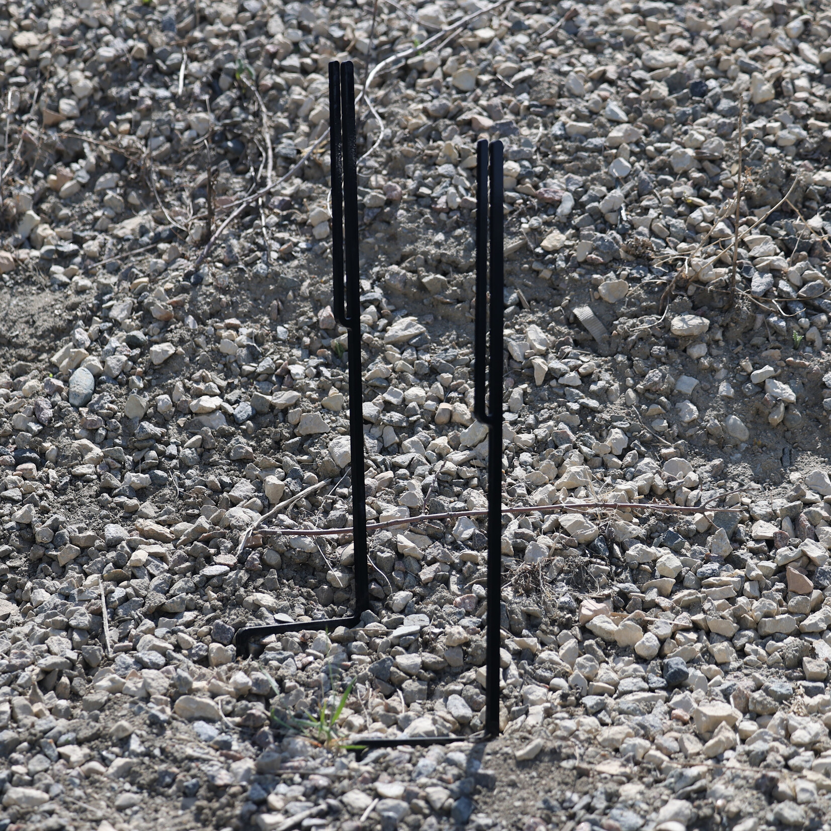 ENGAGE PRECISION ENGAGE PRECISION AR500 STEEL RIFLE PAPER TARGET HOLDER STAND, 3/8”, 34”, BLACK, SET OF 2