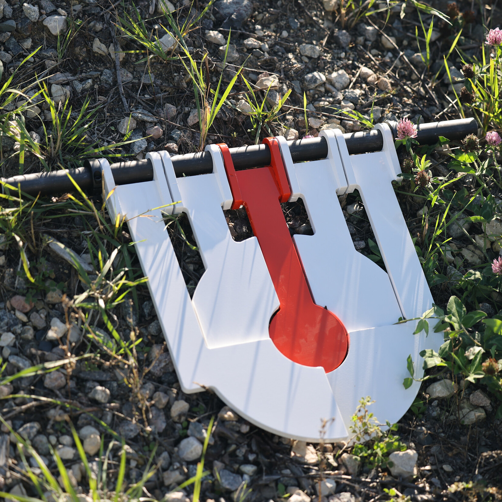 ENGAGE PRECISION ENGAGE PRECISION AR500 RIFLE REACTIVE TARGET, SEGMENTED BULLSEYE, 3/8", 12" W/ 4" BULL, WHITE/ORANGE