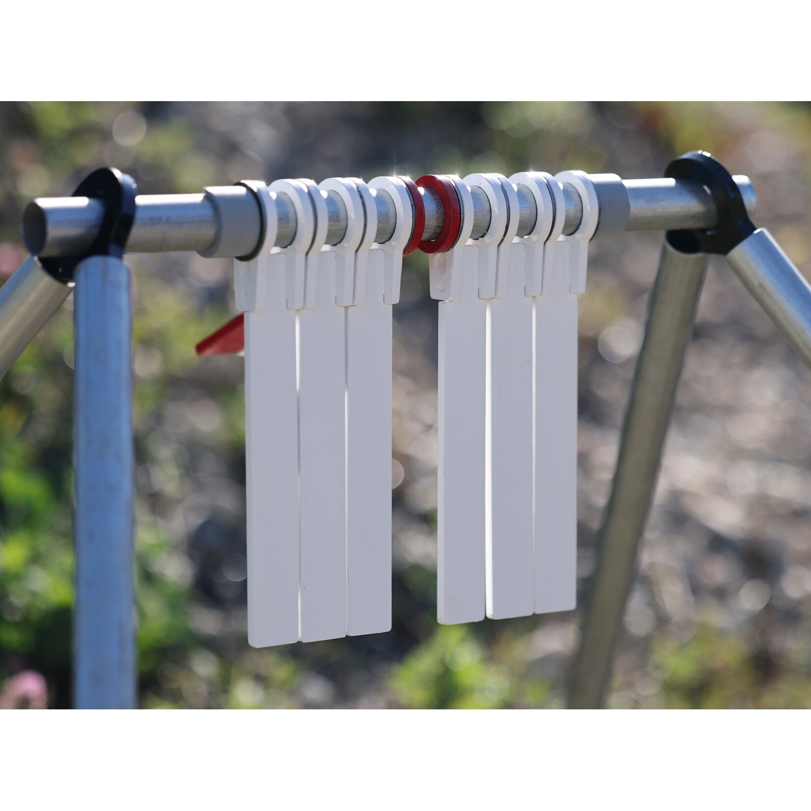 ENGAGE PRECISION ENGAGE PRECISION AR500 STEEL RIMFIRE REACTIVE WINDAGE TARGET, 1/4”, W/ 7 TARGETS, 8X8”, WHITE/RED