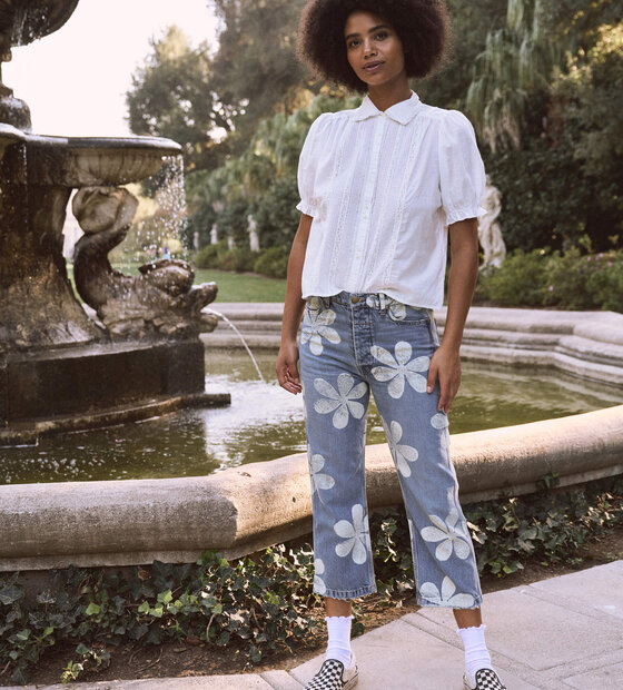 The Great. Hero Jean with white Daisies