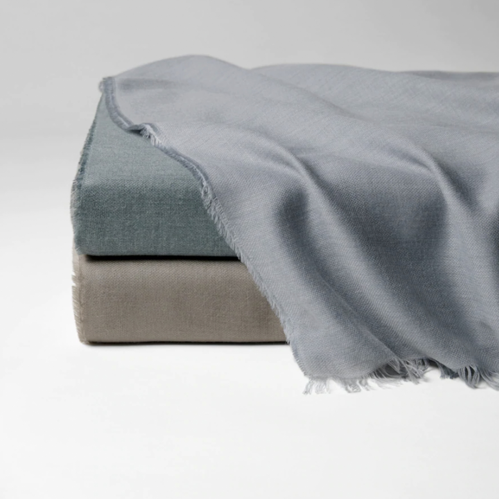 Sferra Bosa Ombre Bed Scarf, Bluefin