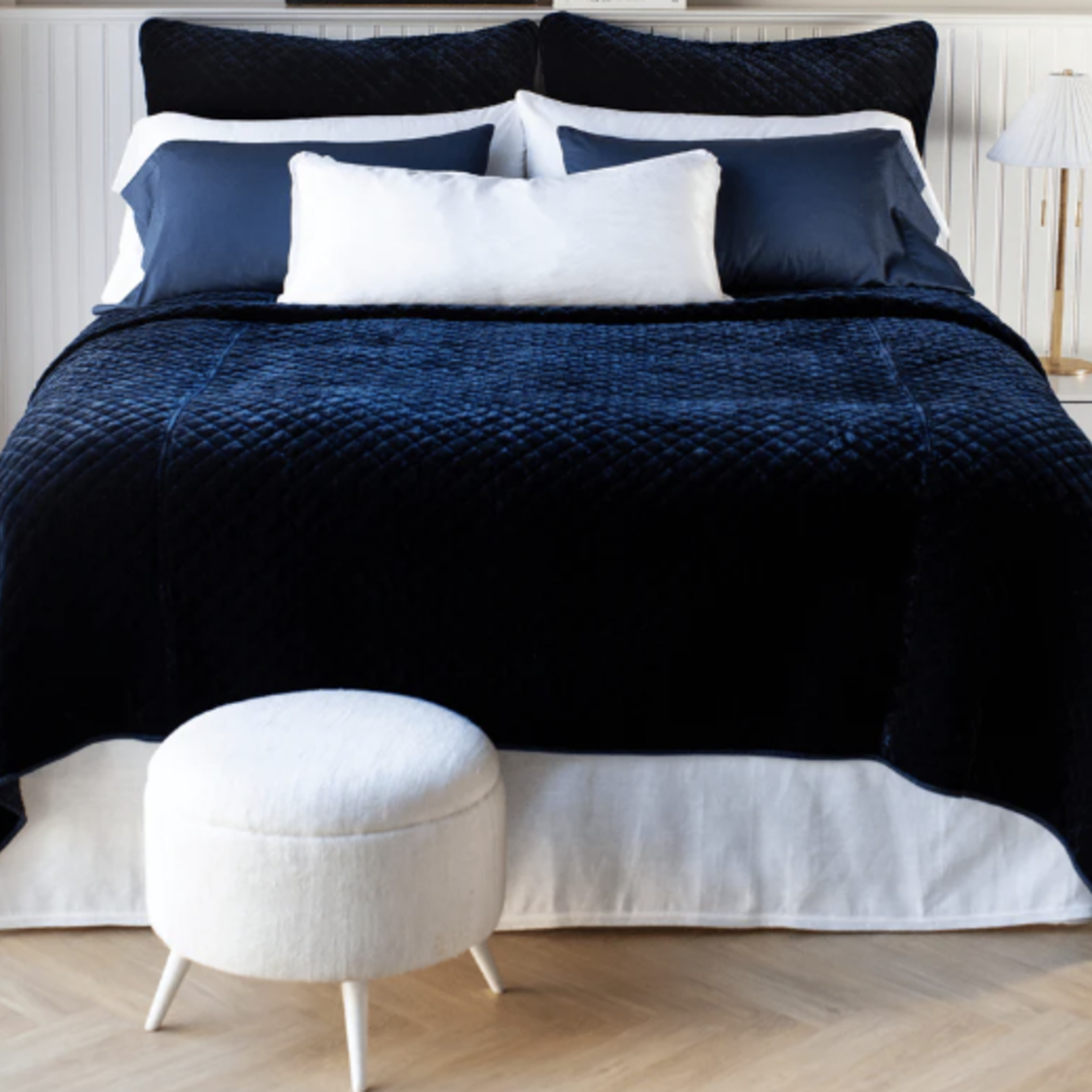Bella Notte Renewal Silk Velvet Coverlet, Quilted with Satin Edge Midnight Queen