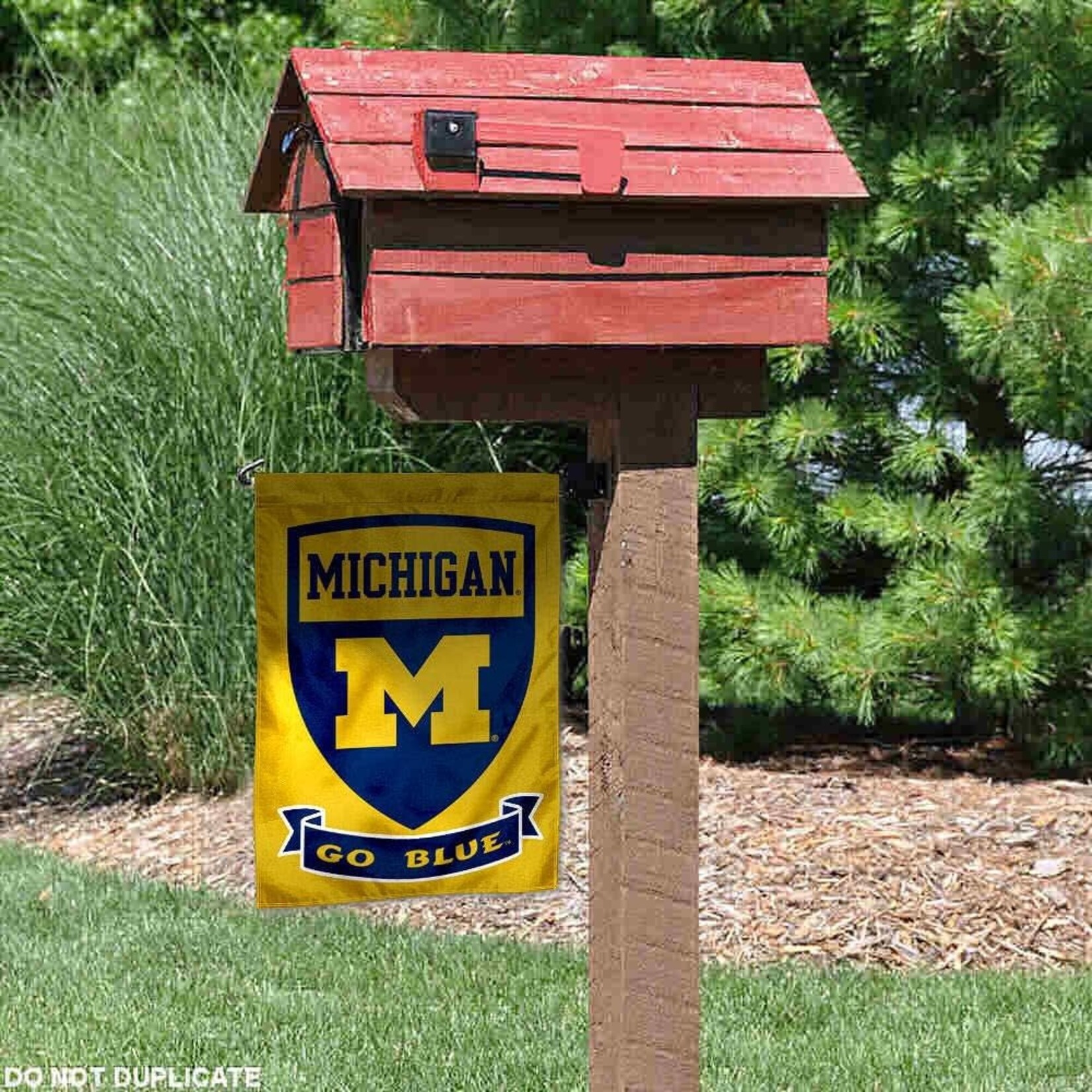 Sewing Concepts Michigan Wolverines Garden Flag 13'' x 18" Gold w/ Shield