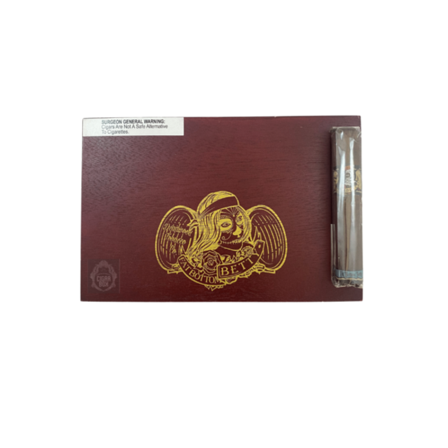 Deadwood Deadwood Fat Bottom Betty Robusto Single