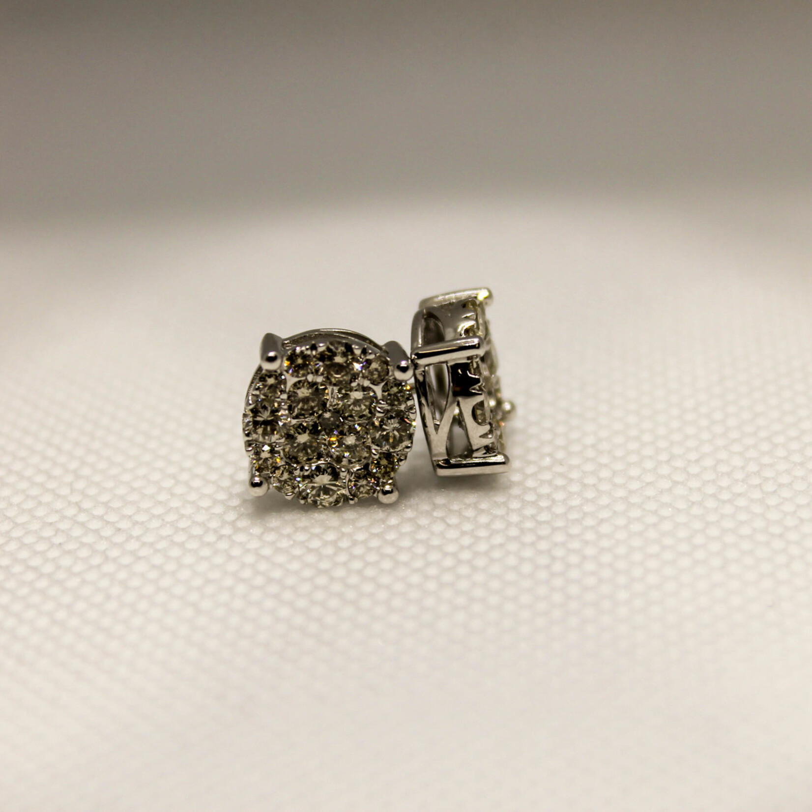 10k Earrings 10k wg 2.03ct sup flow #112622