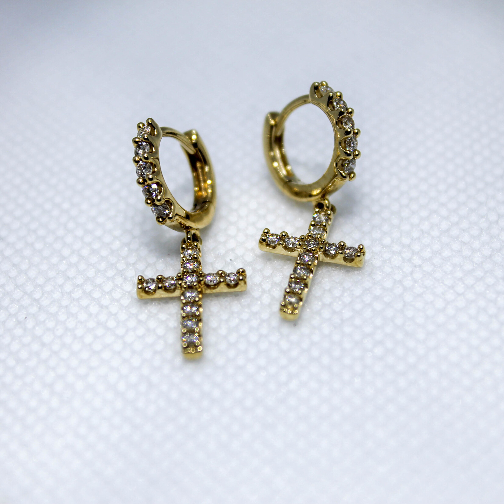 14k Earrings 14k yg .37ct cross